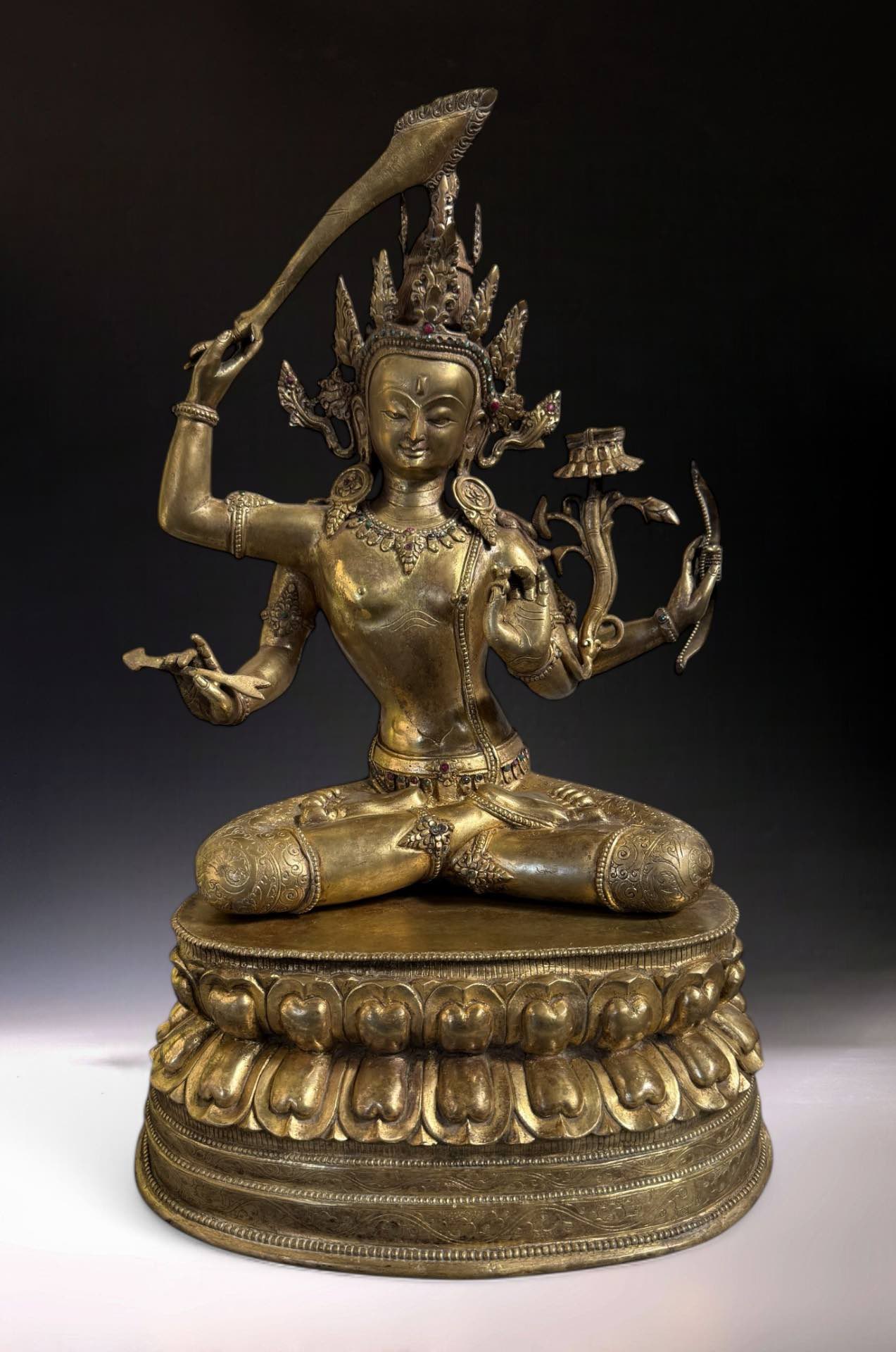 Vergoldete Manjsuhri Statue Bodhisattva mit Rubin & Türkis