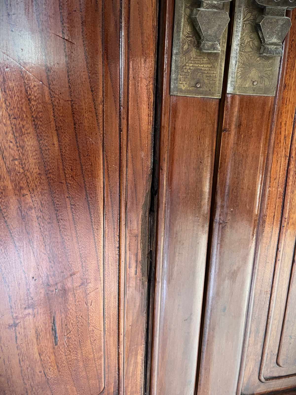 Asia Möbel - alter China Schrank - restauriert