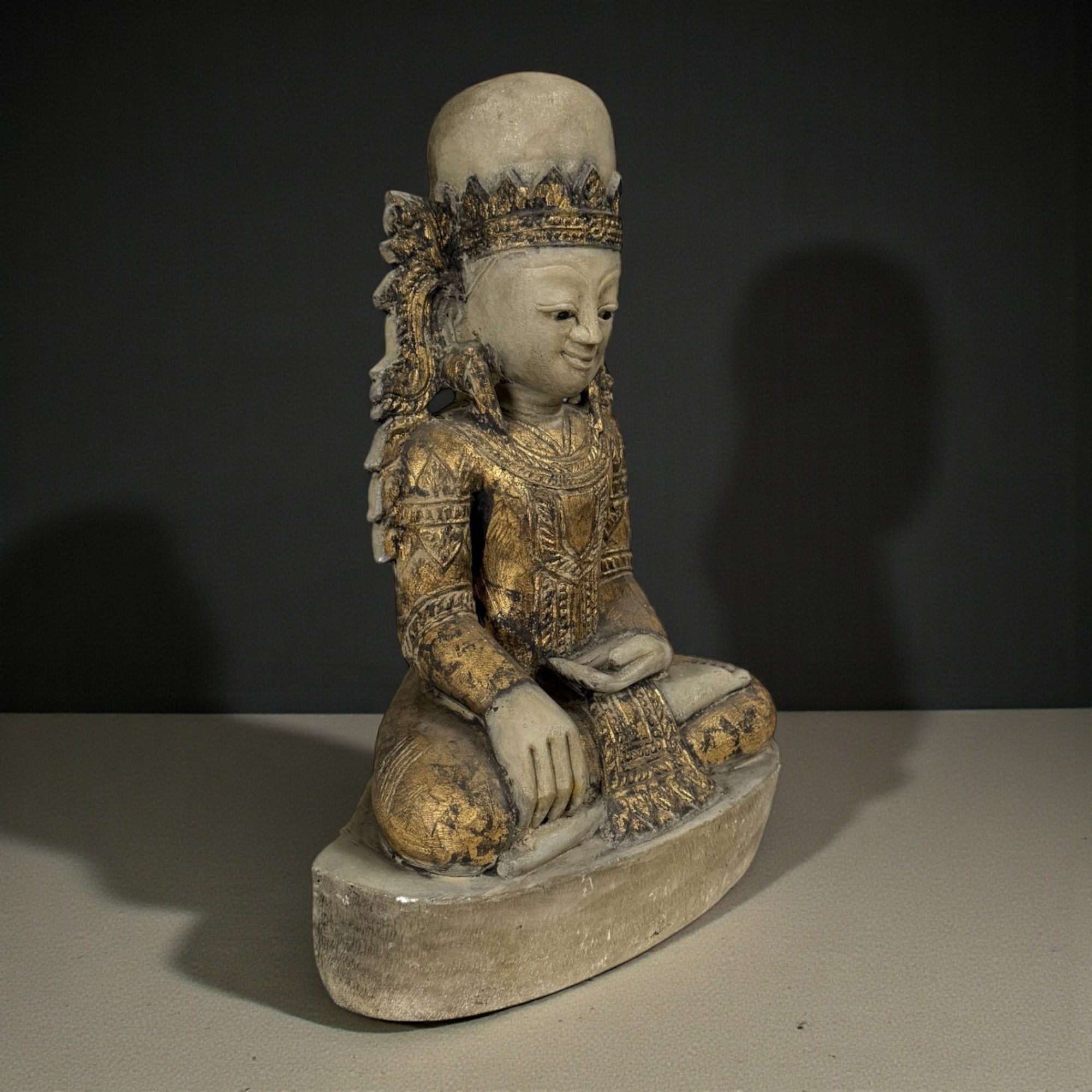 Jambupati Buddha gekrönt aus Marmor Stein Burma