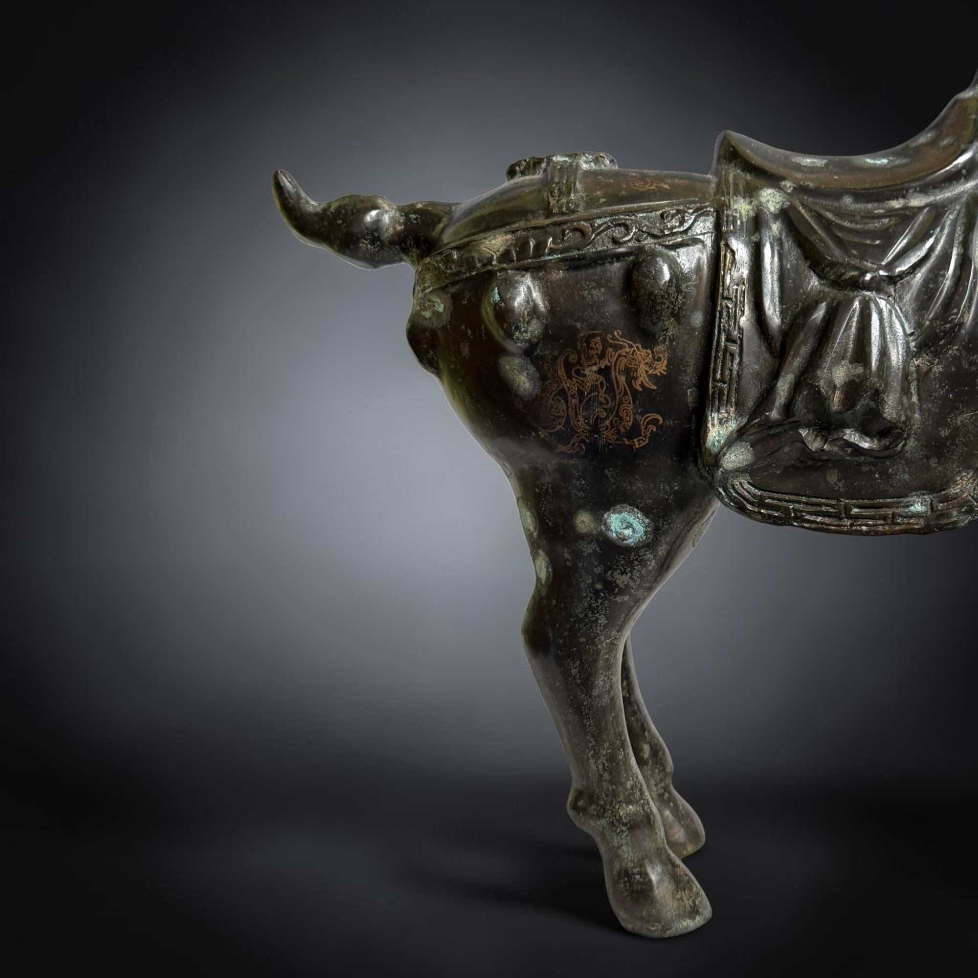 Altes China Bronze Pferd Skulptur mit Schriftzeichen 48cm