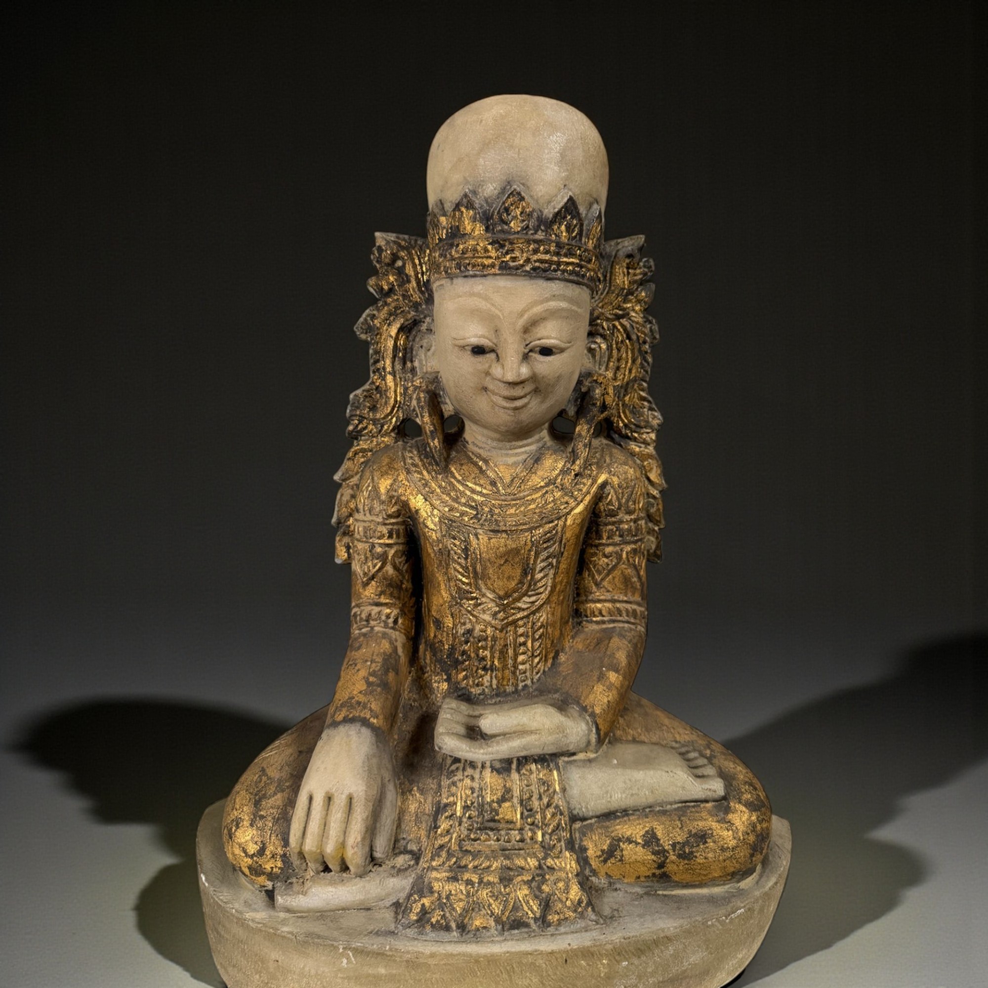 Jambupati Buddha gekrönt aus Marmor Stein Burma