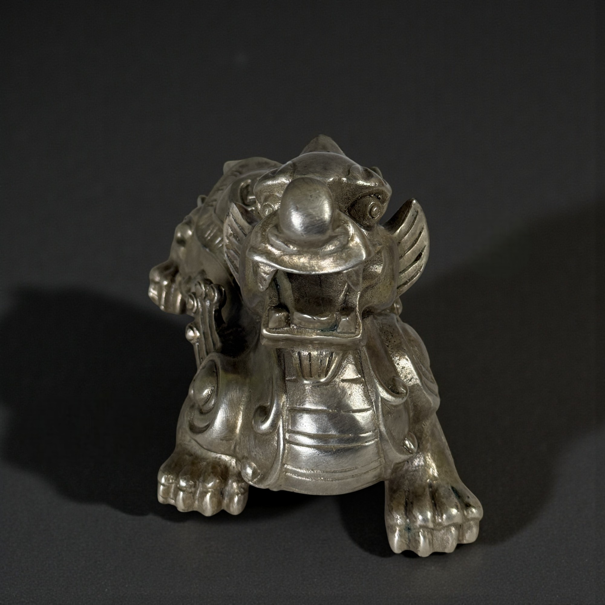 Wächterlöwe Pixiu Skulptur aus Bronze – Feng Shui Glücksbringer & Dekofigur