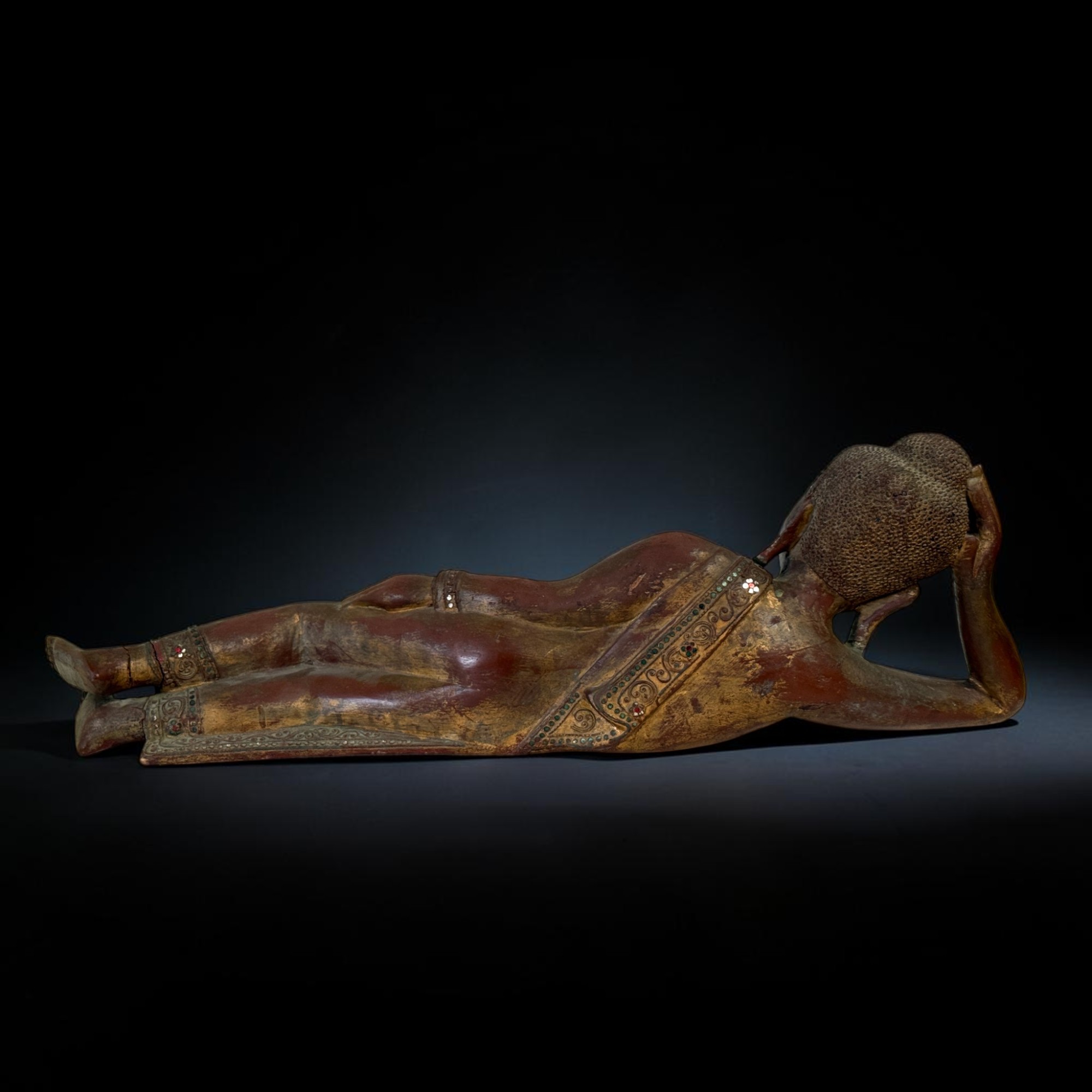 Liegender Holz Buddha aus Burma - 70cm