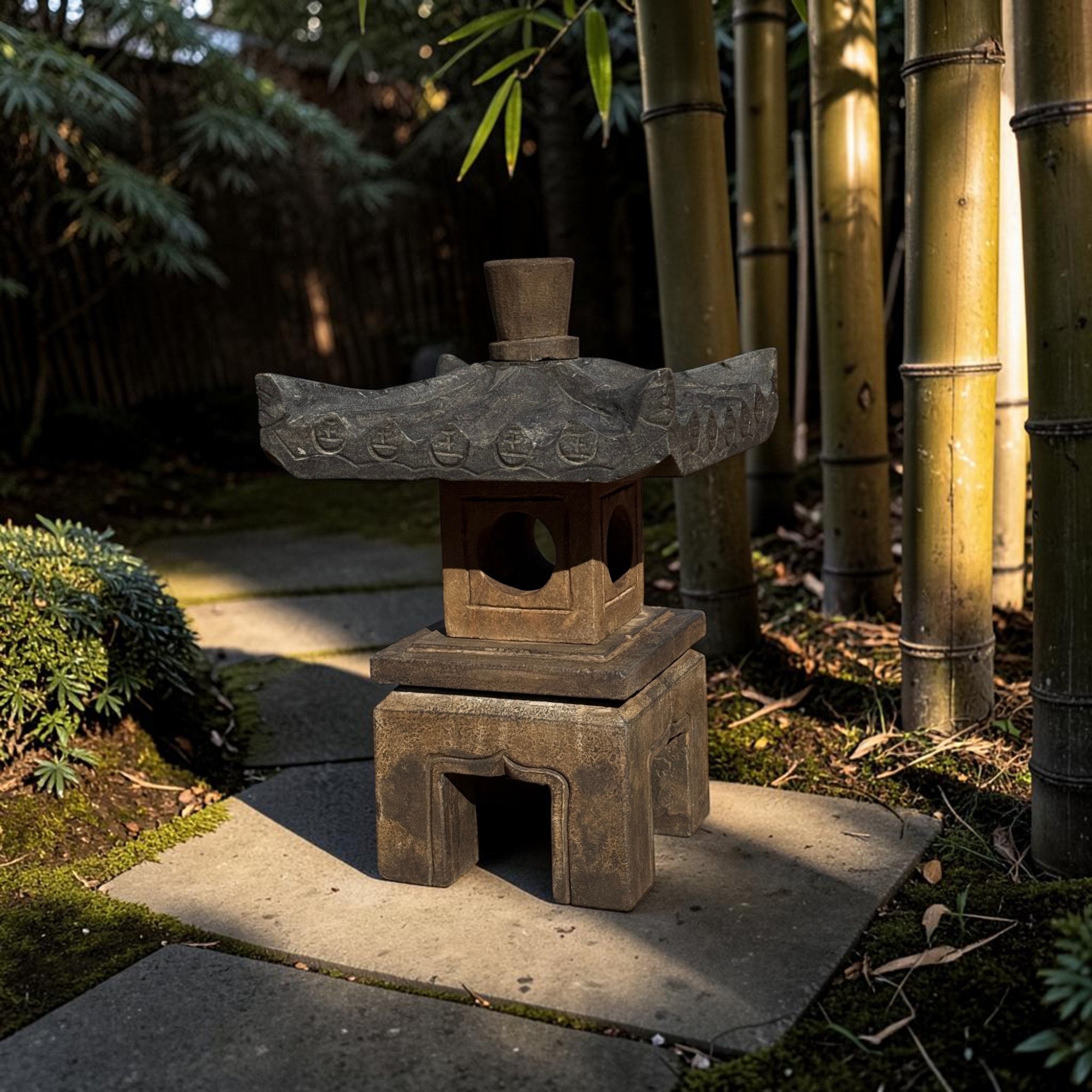 Geisterhaus, chinesische Steinlaterne, Ahnenhaus - Totenhaus Naturstein
