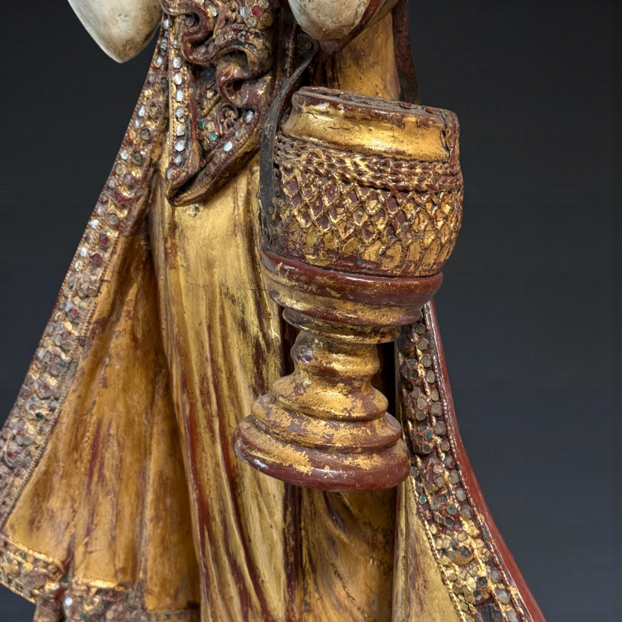 Alter Burma Mönch Holz Figur Trommel Jadestab: Teak Lotussockel Vergoldet 88cm