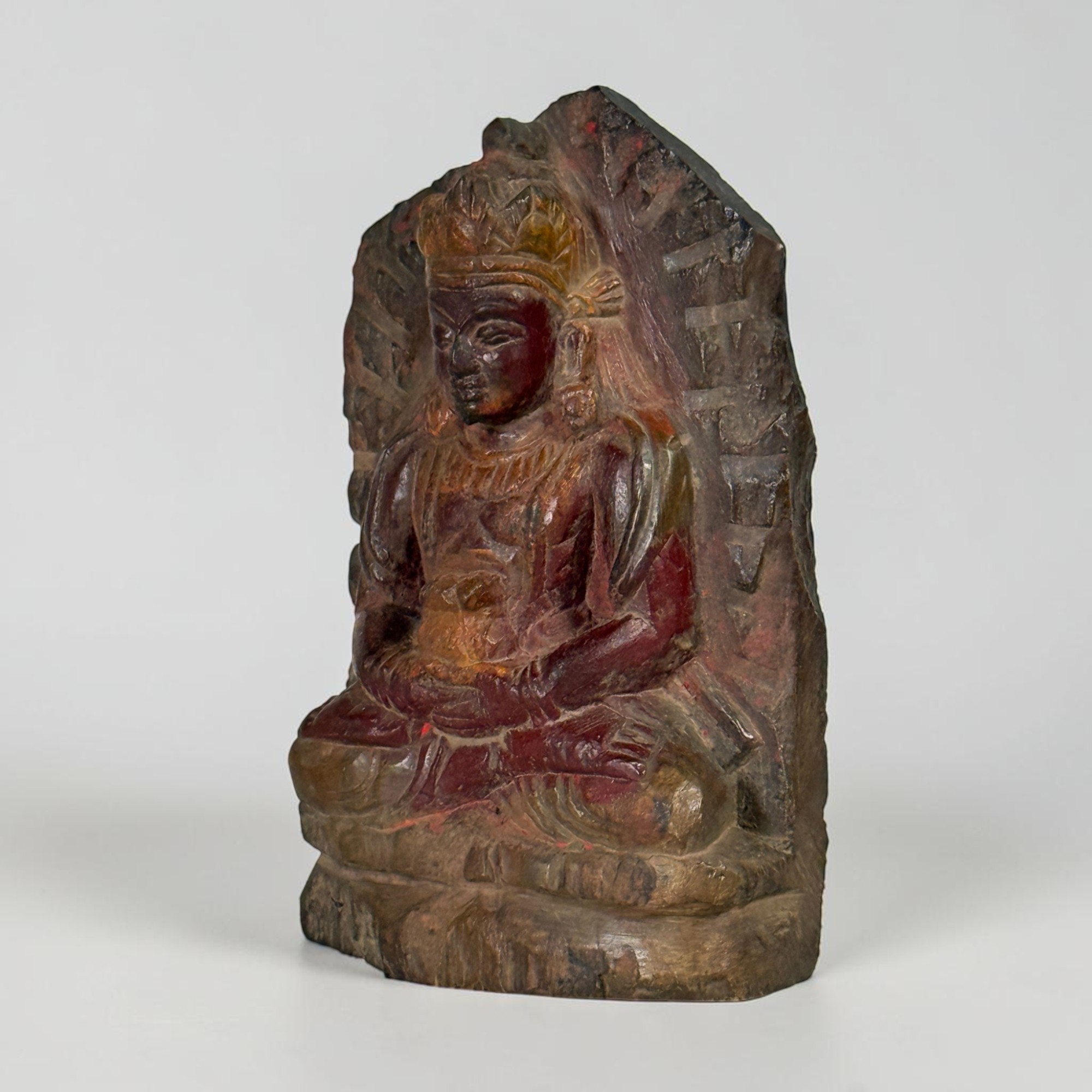 Alte Amitayus Buddha Figur aus Blackstone mit Lebensvase Nepal 14,5 cm