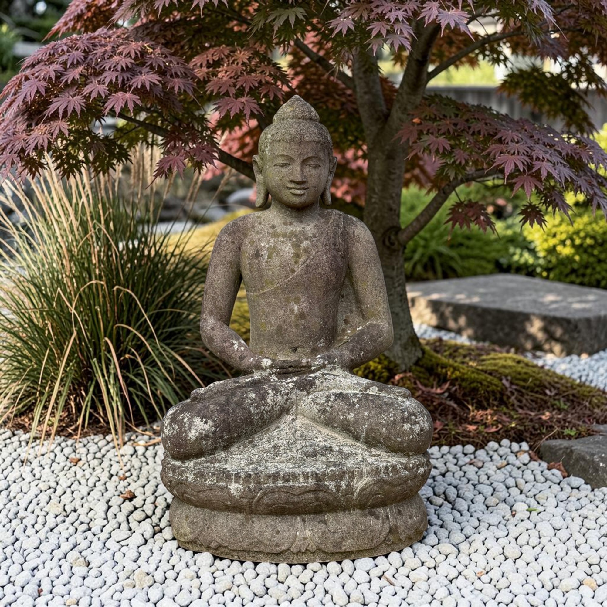 Flussstein Buddha Statue Java Borobudur Stil – Handgeschlagene Steinfigur 81 cm