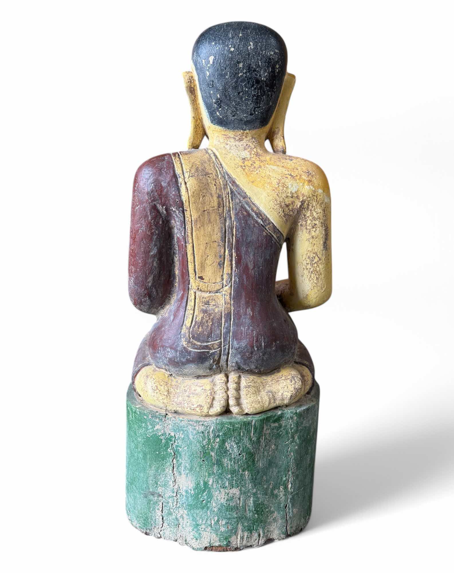 Sariputta-Mönch-Skulptur aus Holz, Burma 90 cm groß Sariputta-Mönch-Skulptur aus Holz, Burma 90 cm groß