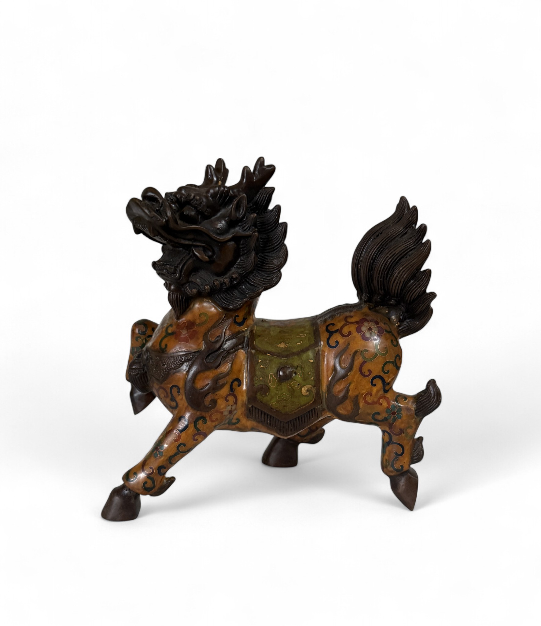 Qilin Cloisonné Bronze Figur – Glücksdrache & Wächterlöwe – Antikmarkt China/Tibet (Sichuan) – 24,5 cm