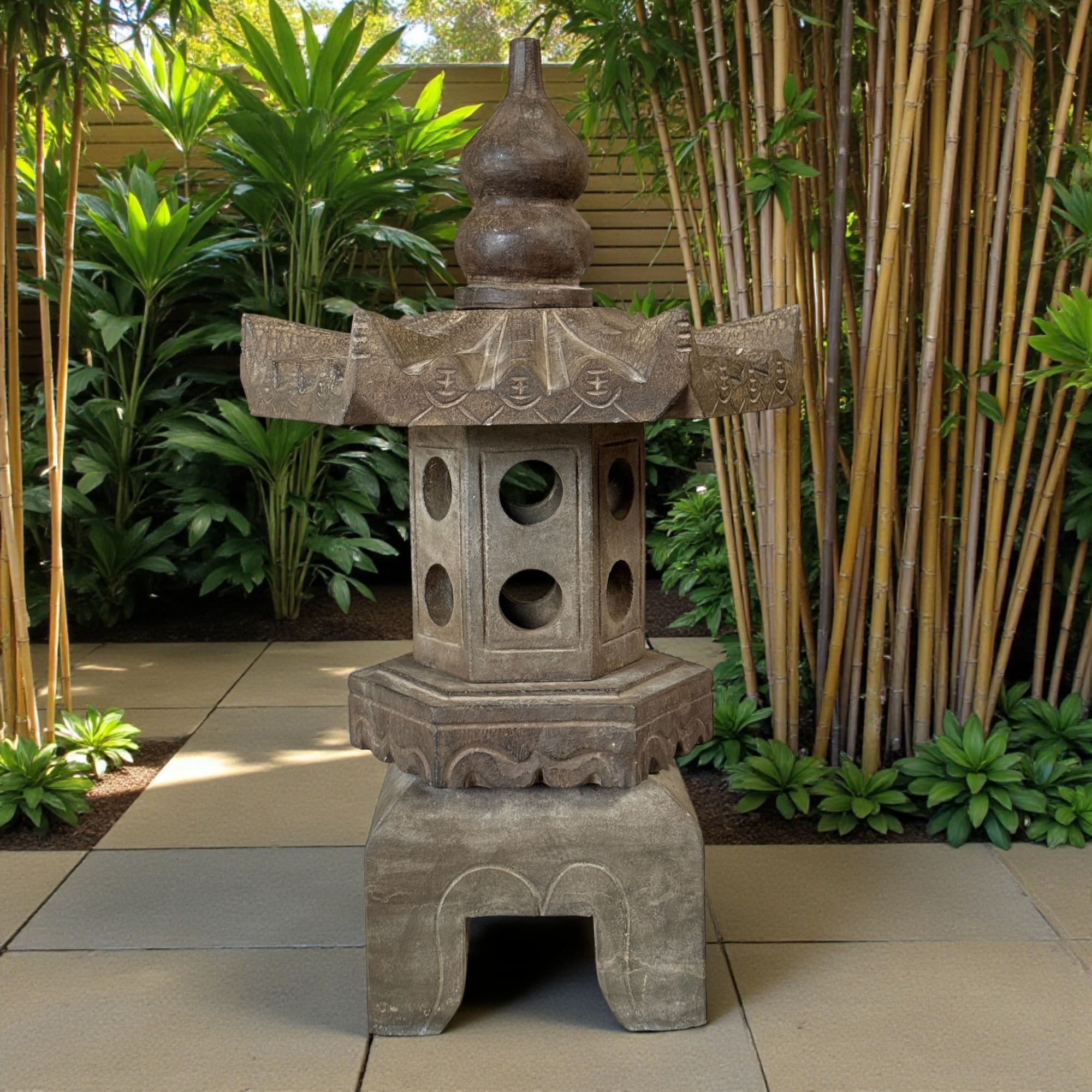Chinesisches Geisterhaus Garten Pagode Steinlaterne
