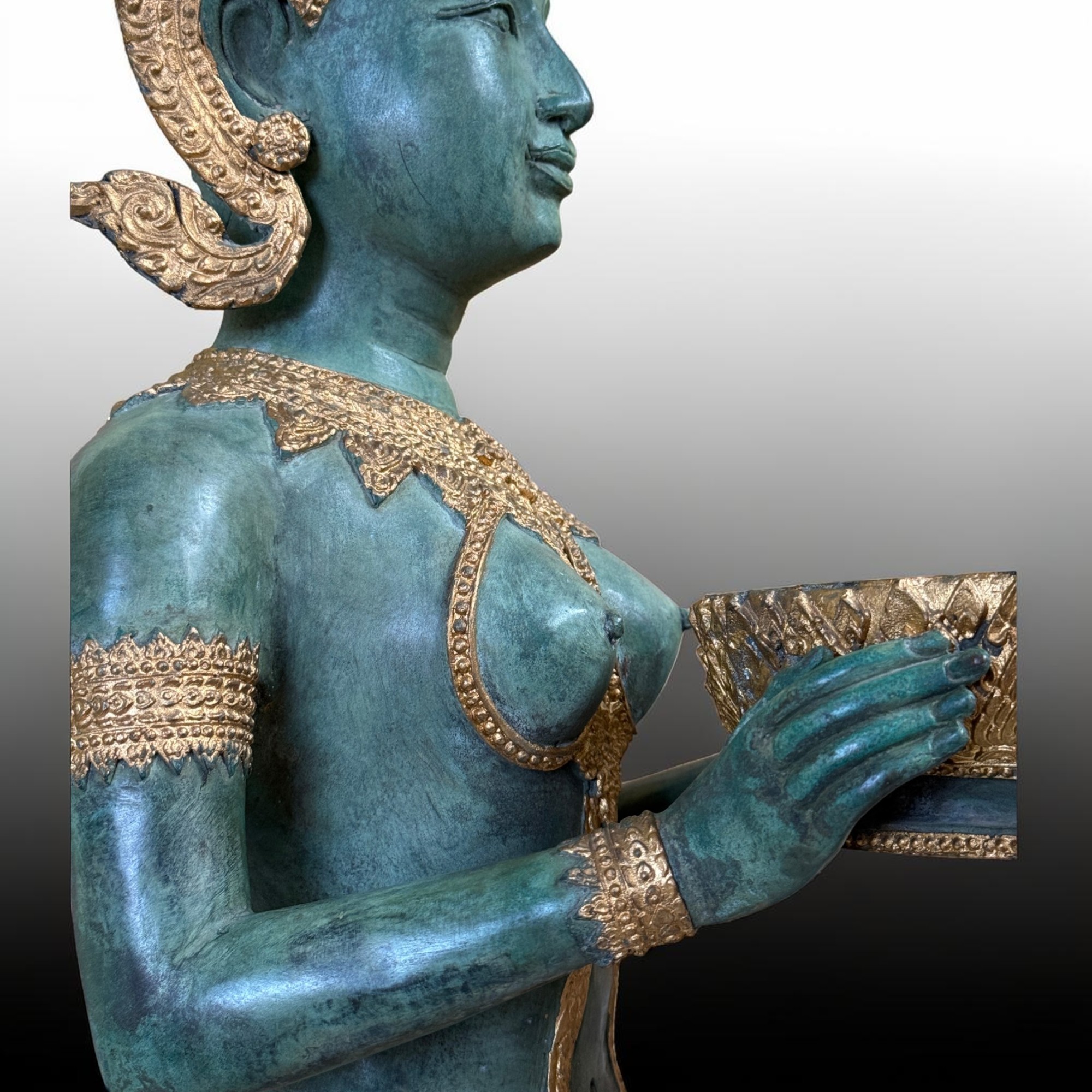 Thailändischer Tempeldiener Statue aus Bronze - 115 cm groß