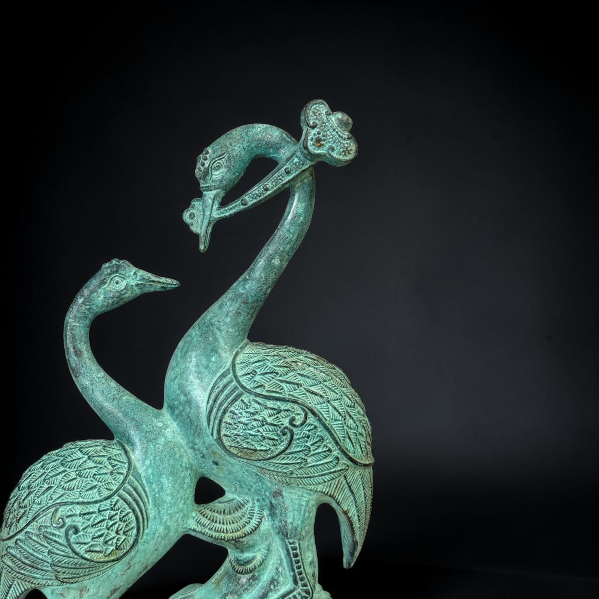 Altes Kranich Paar aus Bronze – Feng Shui Skulptur für Liebe & Treue