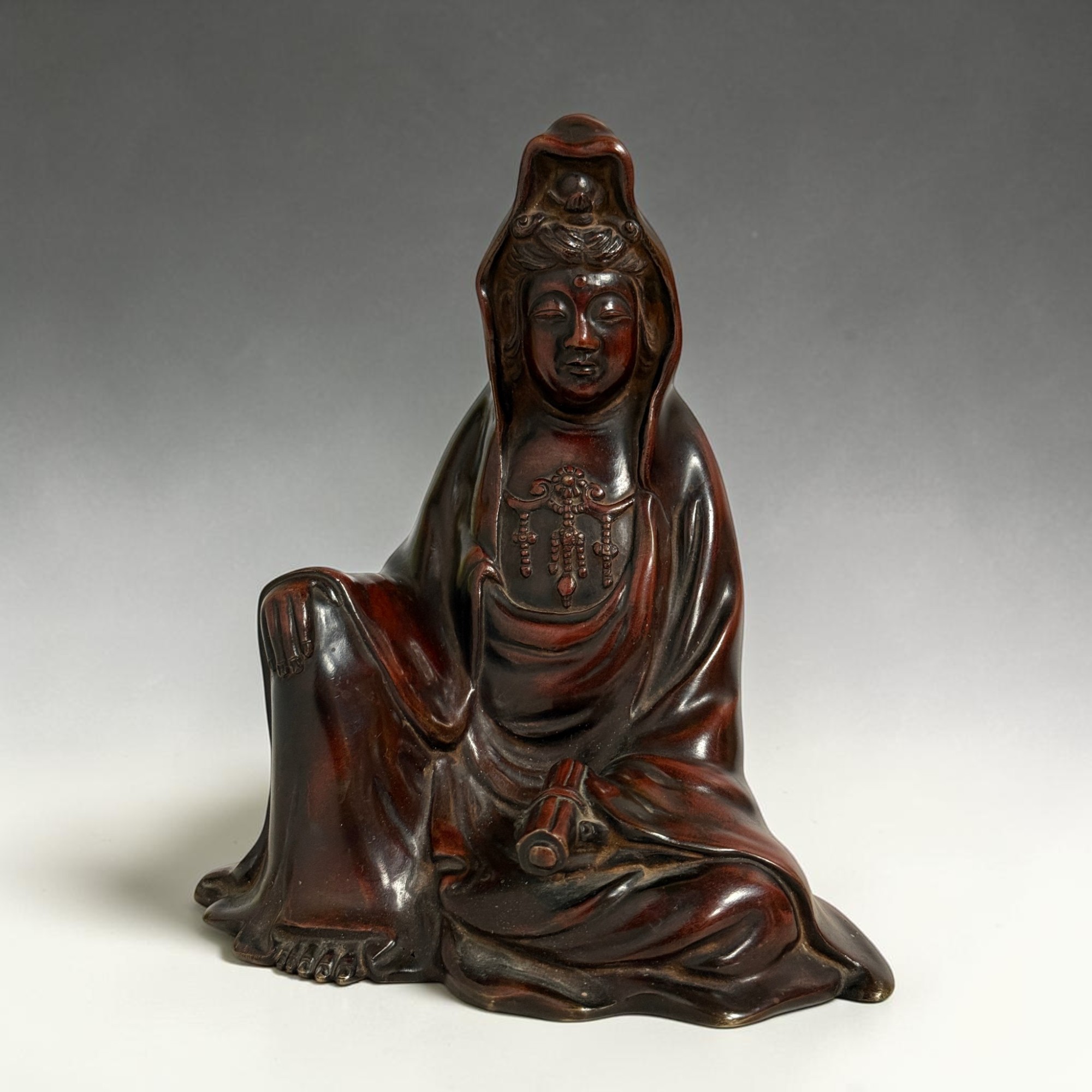 Alte Japan Kannon Bronze Figur – Signiert „Seiko“ – 19. Jhdt. – 2,9 kg – 22,5 cm