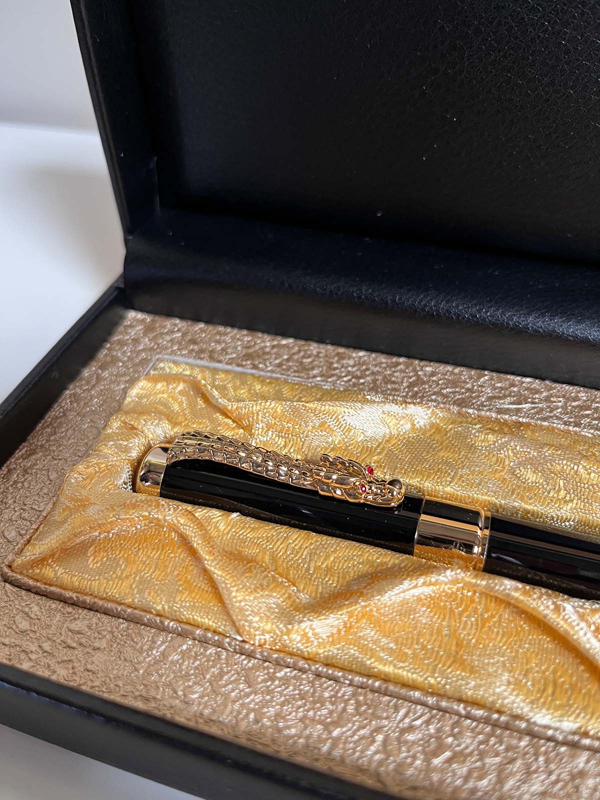 Füllfederhalter Dragon Pen - Drachen Füller - Blackdragon