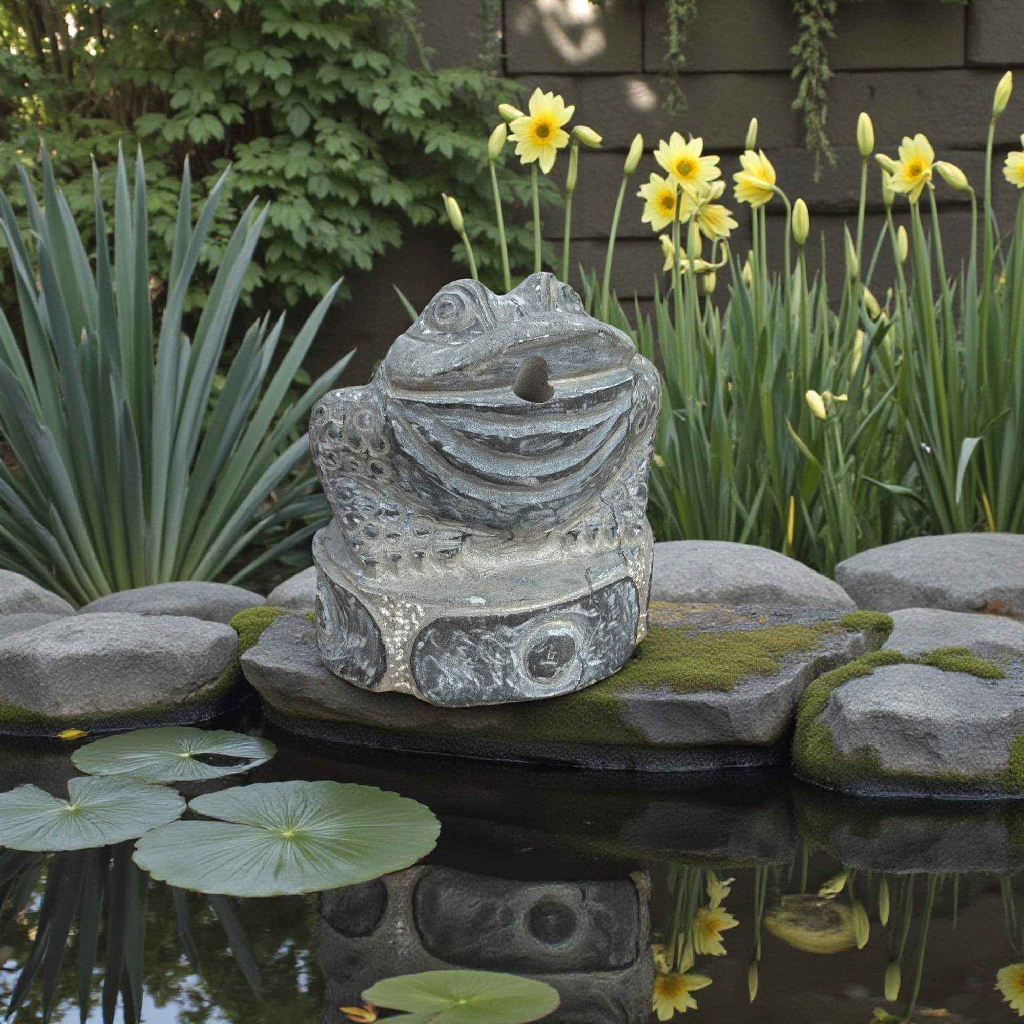 Frosch Wasserspeier aus Naturstein, frostfest & witterungsbeständig