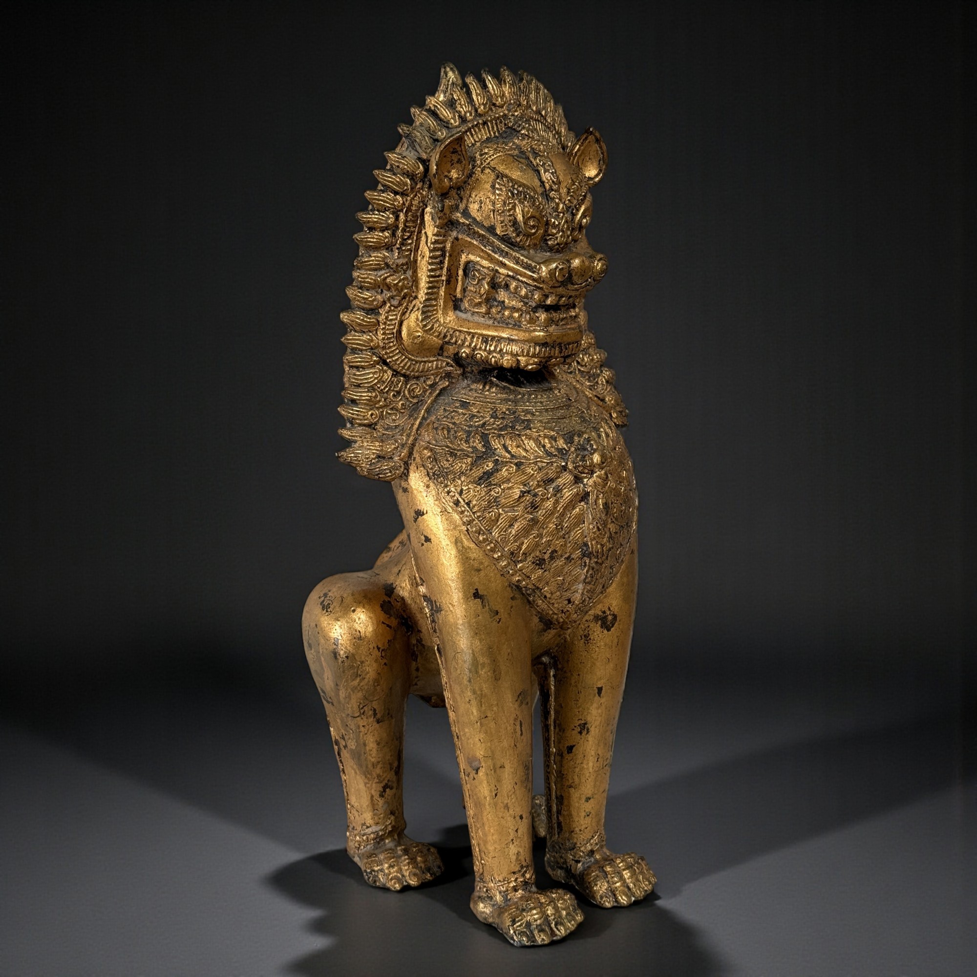 Thailändischer Wächterlöwe aus Bronze, 43 cm - Singha Skulptur