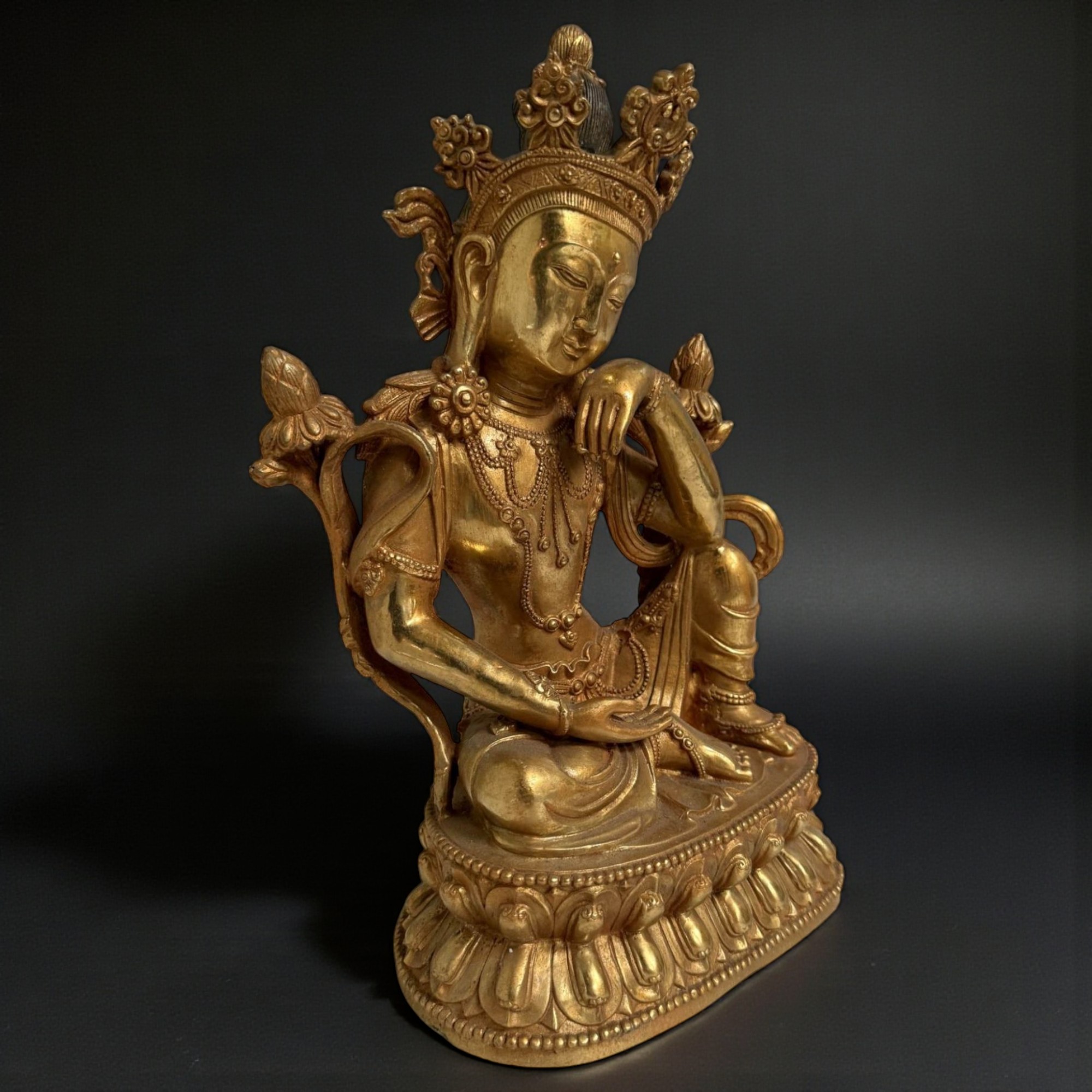 Gekrönte Guan Yin Bronze Figur aus Tibet/China (Sichuan) – 34,5 cm – Antikmarkt Sammlerstück