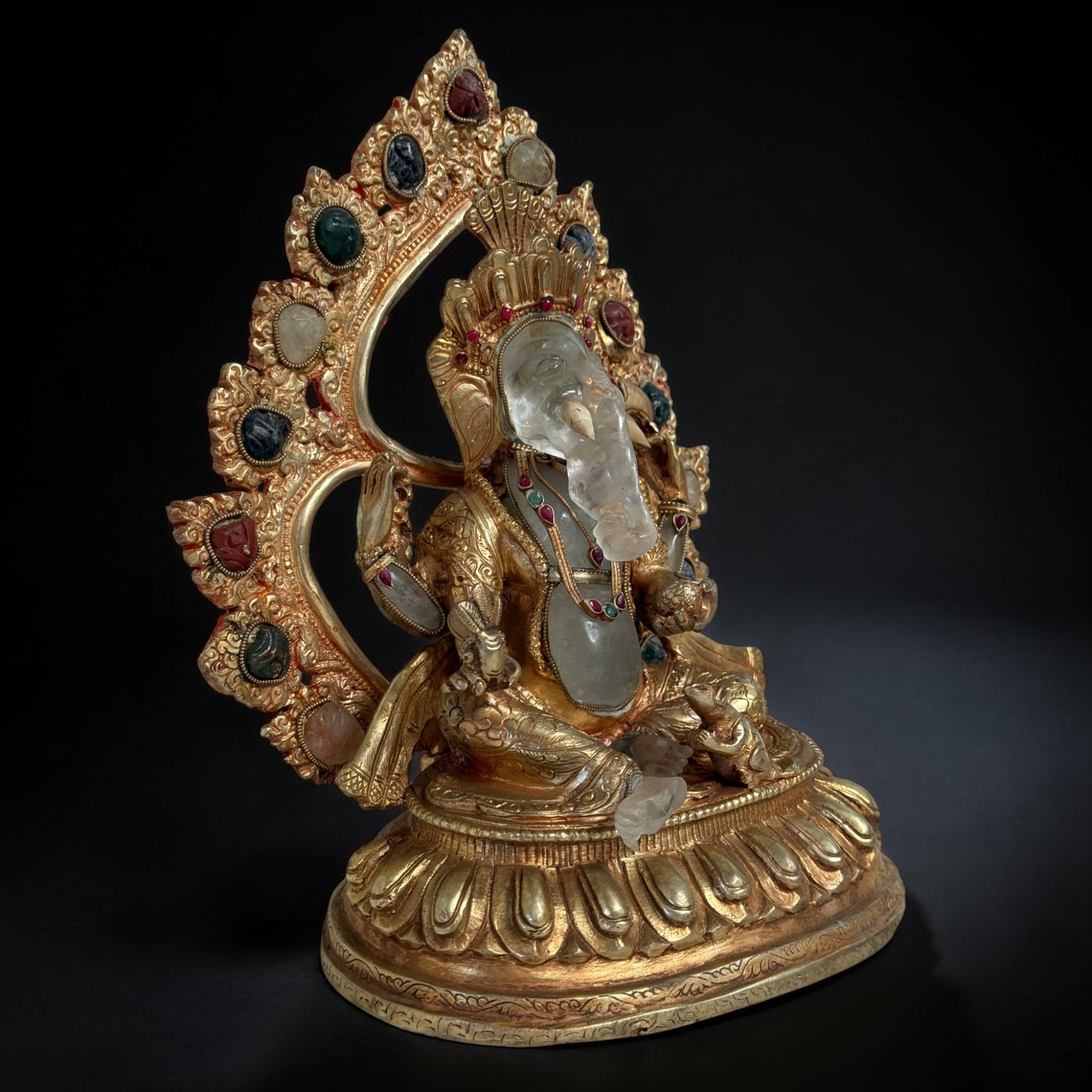 Ganesha Bronze Figur feuervergoldet mit Bergkristall Nepal