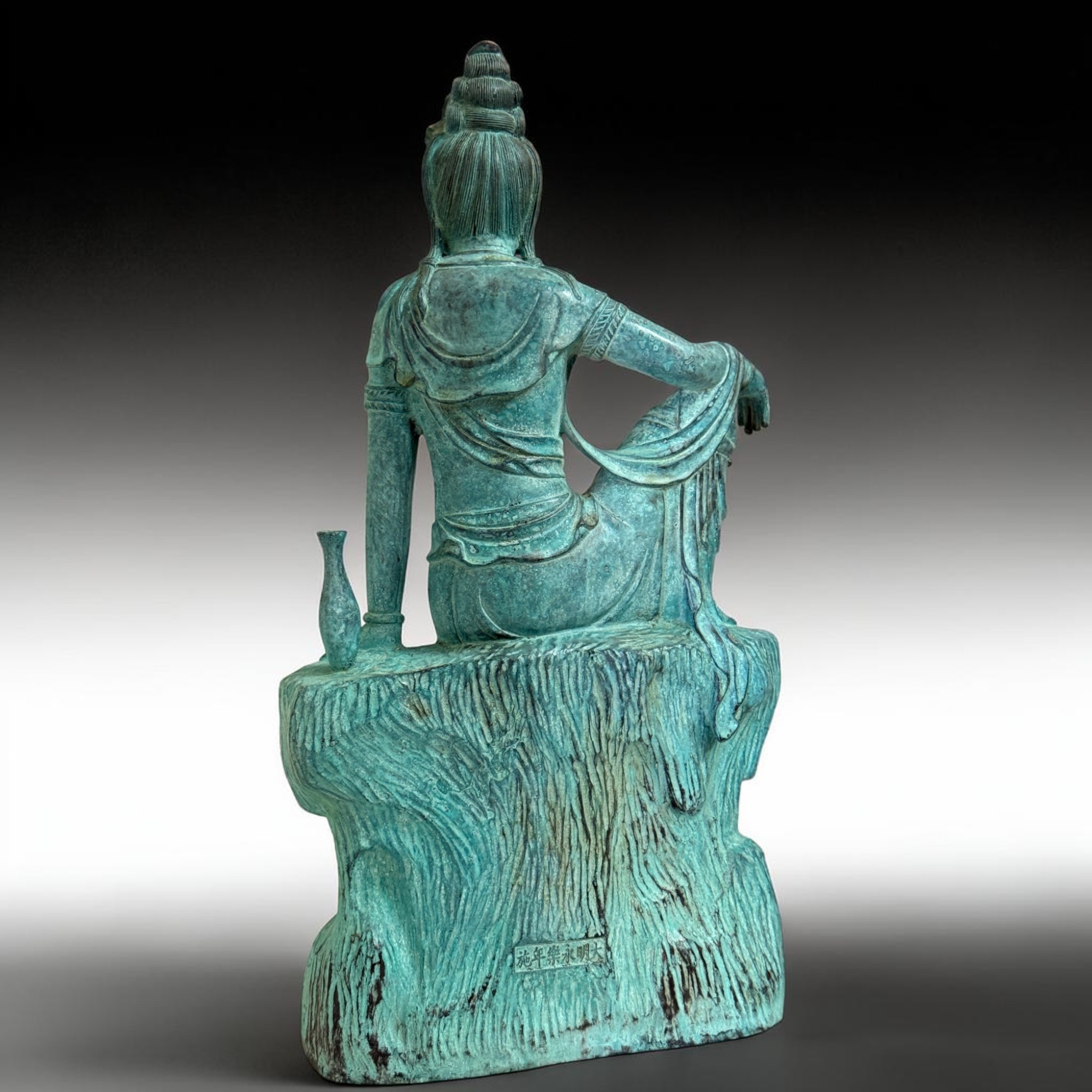 Alte Guanyin Bronze Figur – Bodhisattva des Mitgefühls China (ca. 30-40 J.)