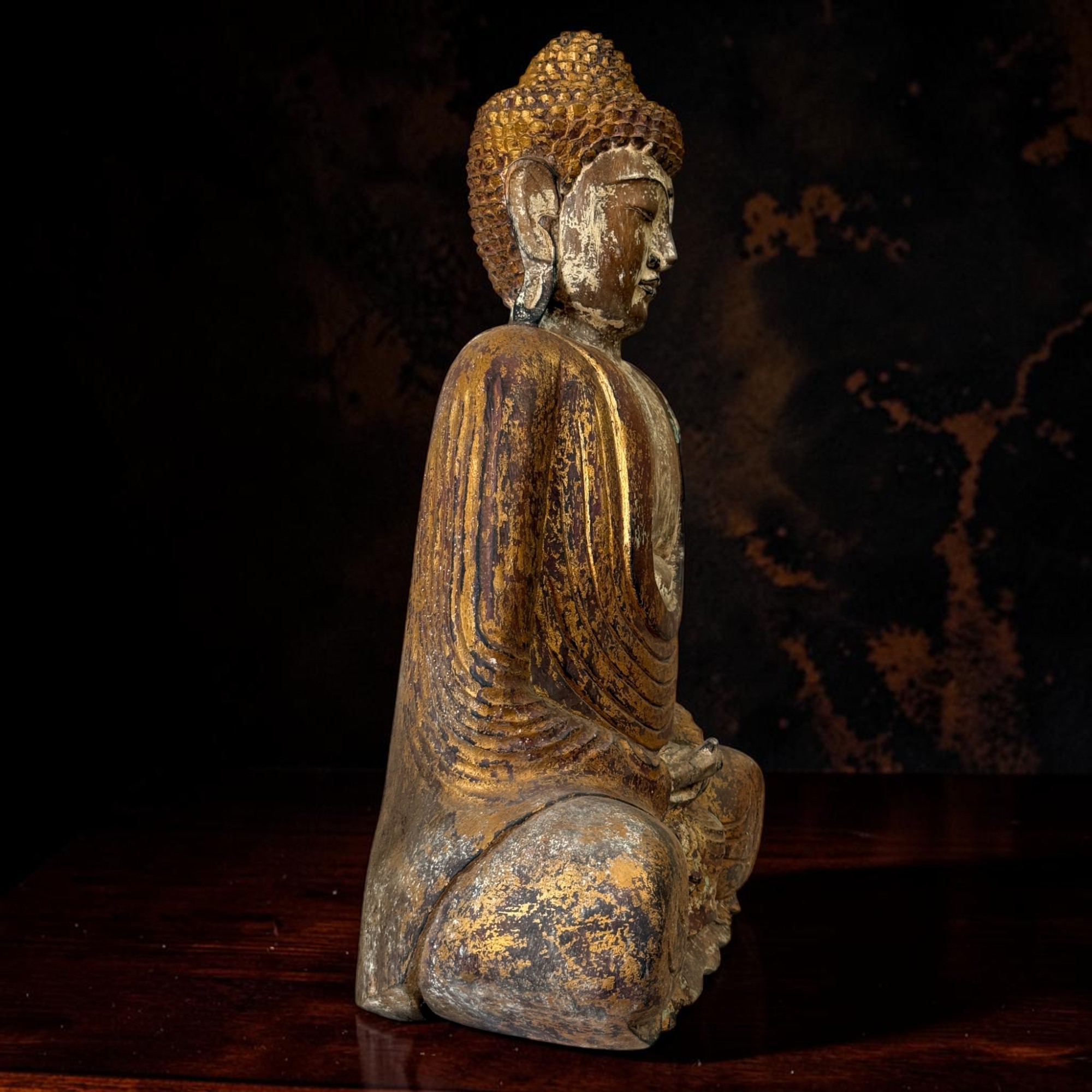 Massiver Suarholz Buddha Meditierend – Handarbeit & Vintage-Look (65 cm)