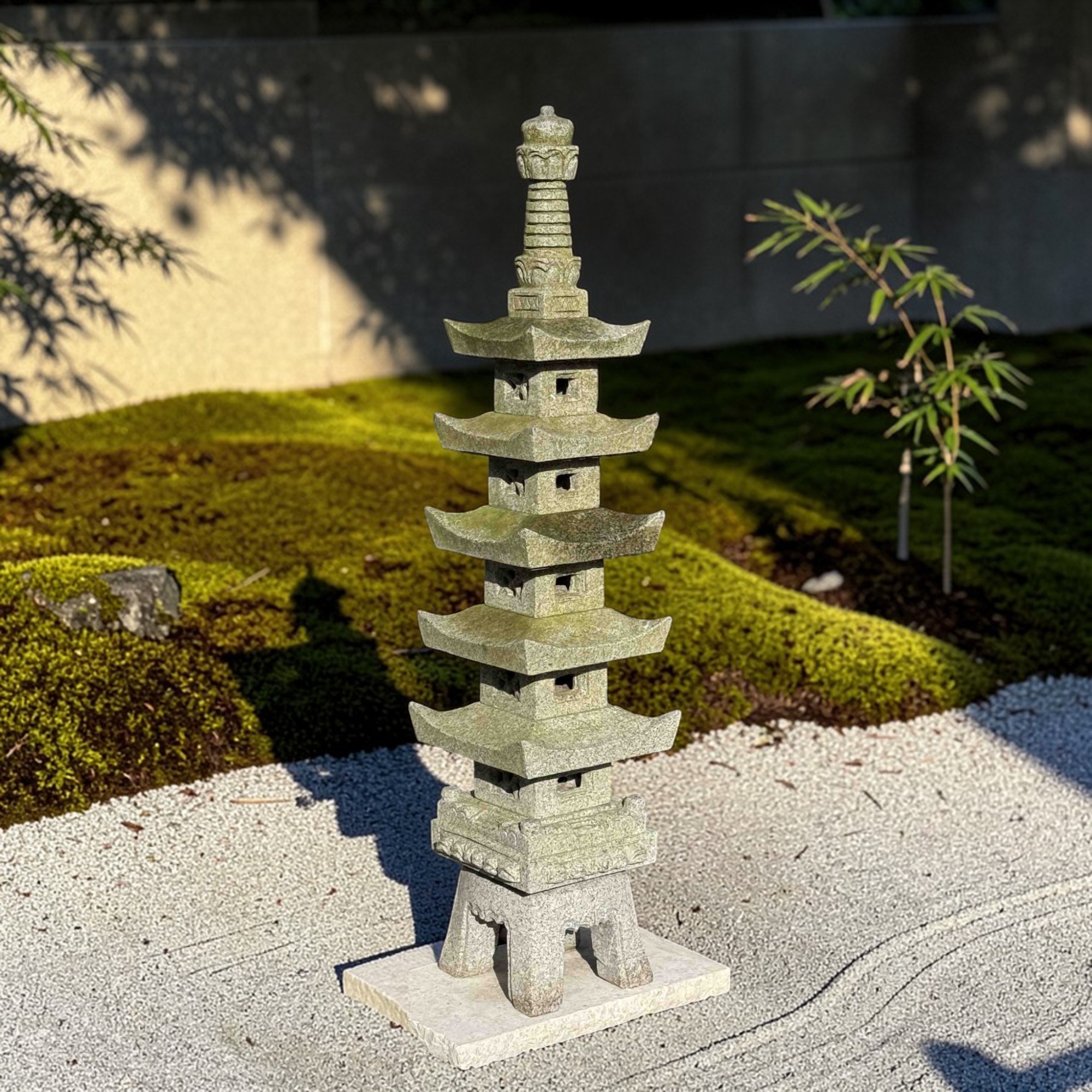 Japan Garten Pagode Steinlaterne aus Granitstein 135 cm groß