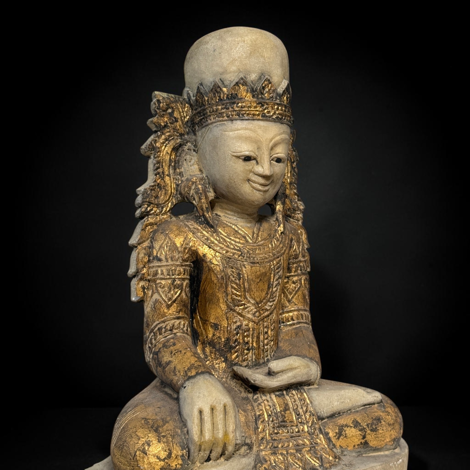 Jambupati Buddha gekrönt aus Marmor Stein Burma