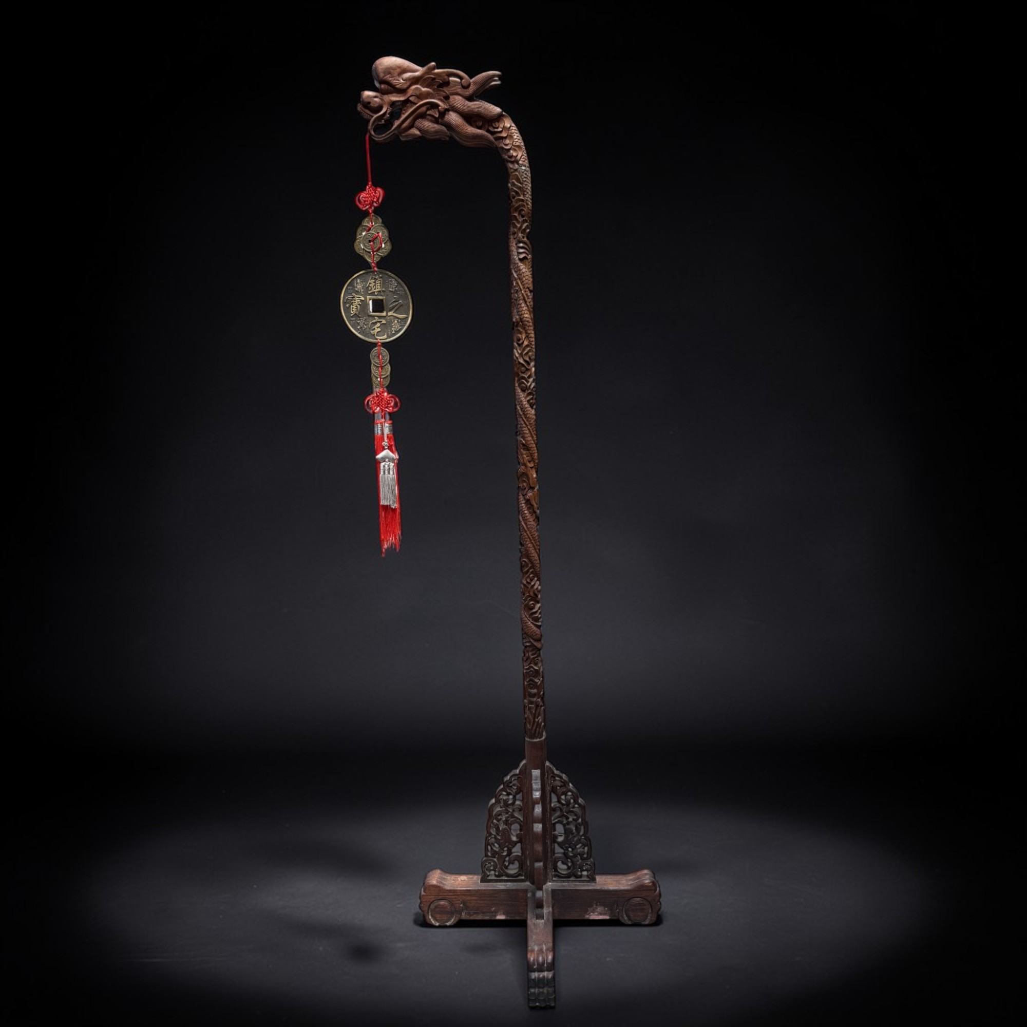 Großer chinesischer Drachen-Laternenständer, Holz geschnitzt, 168 cm, alt