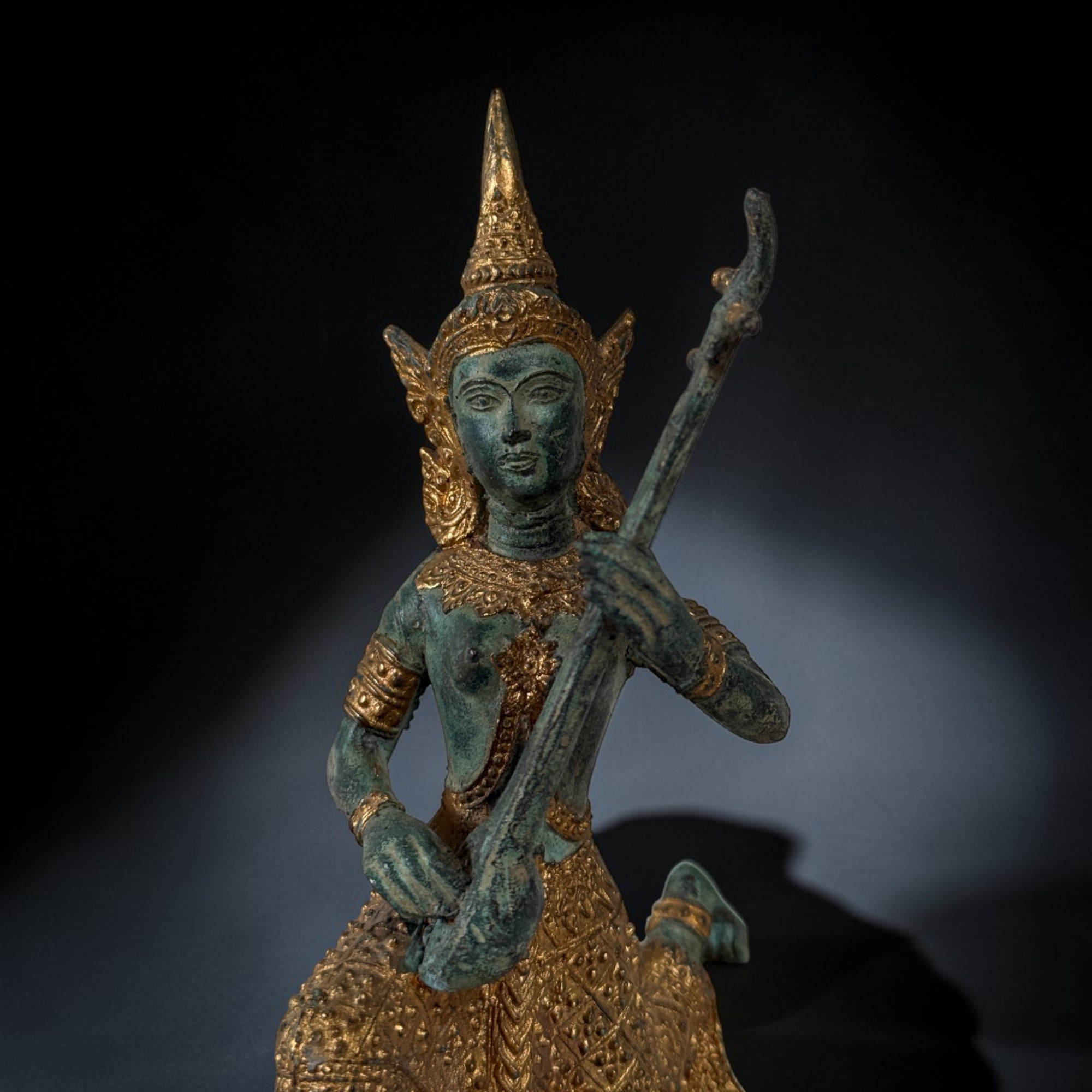 Thepphanom Figur Thailand – Musizierender Engel – Bronze & Gold – 19 cm