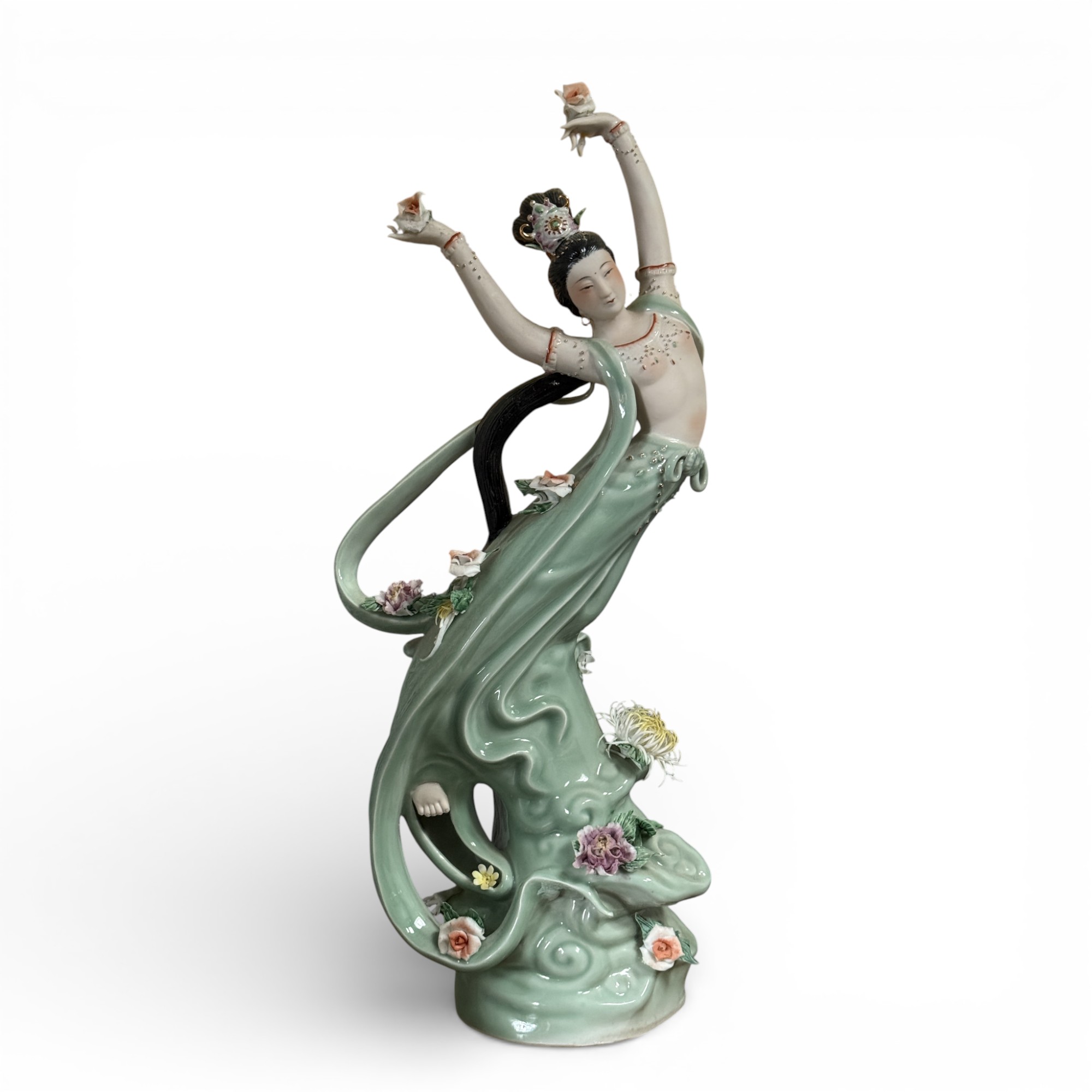 Buddha Figur Kwan-Yin aus Porzellan 47 cm groß