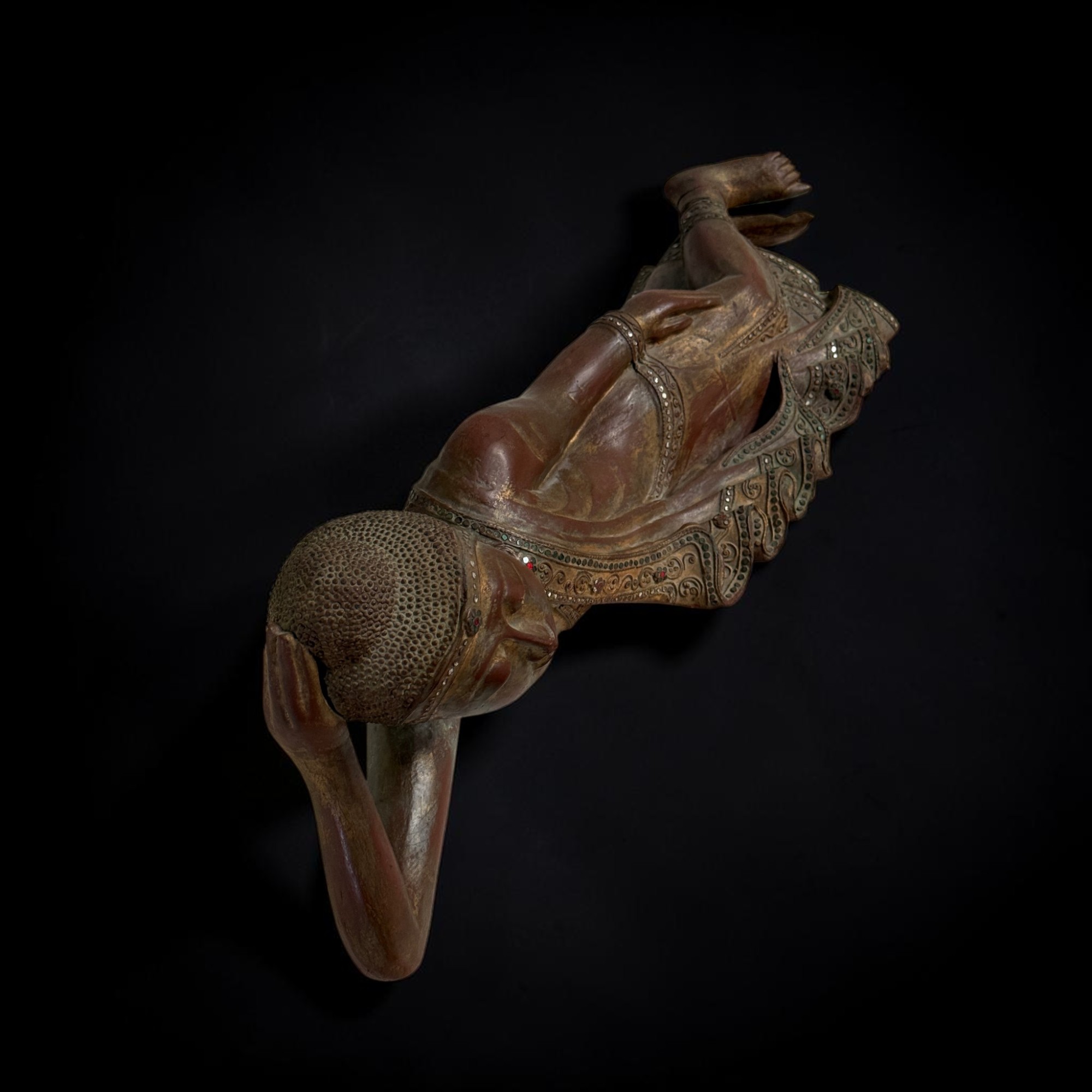 Liegender Holz Buddha aus Burma - 70cm