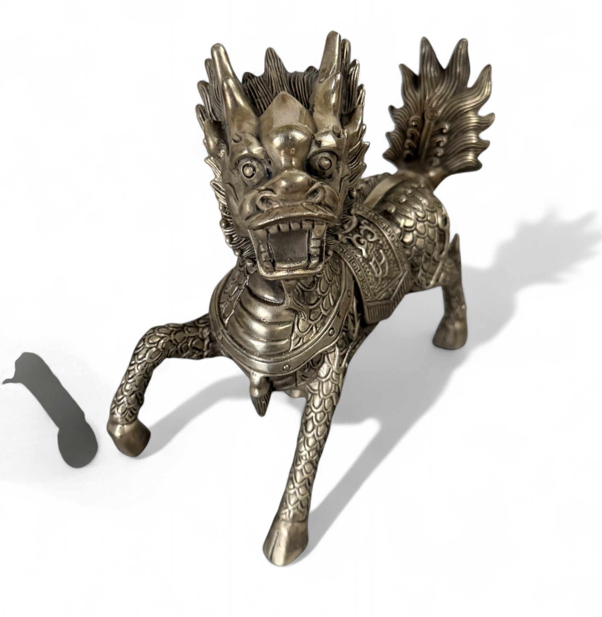Qilin Drachen-Löwen aus Bronze – Mythische Glücks- & Schutzsymbole