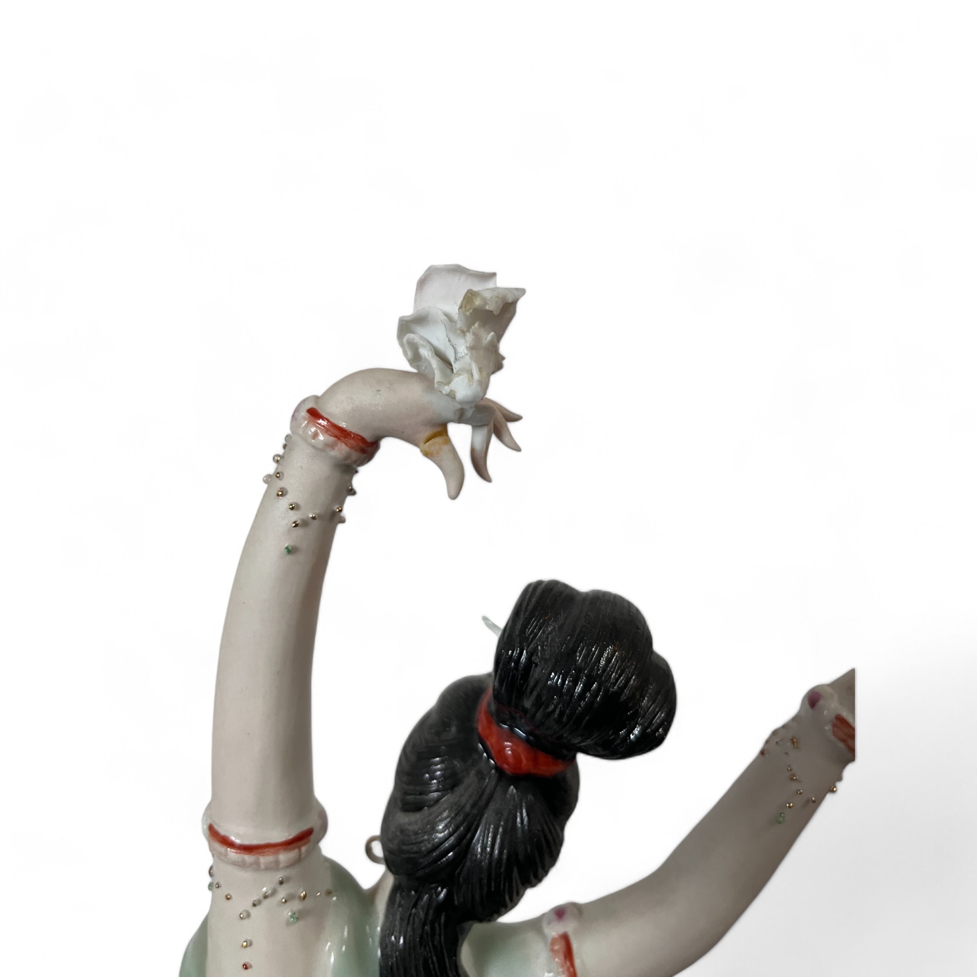 Buddha Figur Kwan-Yin aus Porzellan 47 cm groß