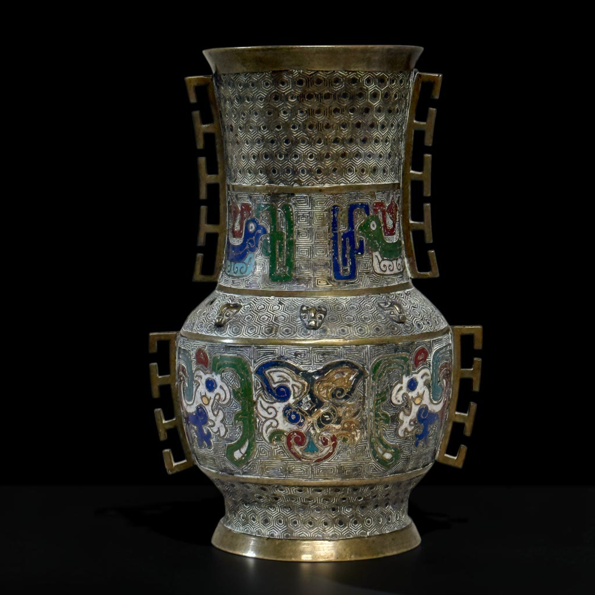 Cloisonné-Vase China Qing-Dynastie 19. Jh. Hu-Form Email mit Taotie-Masken