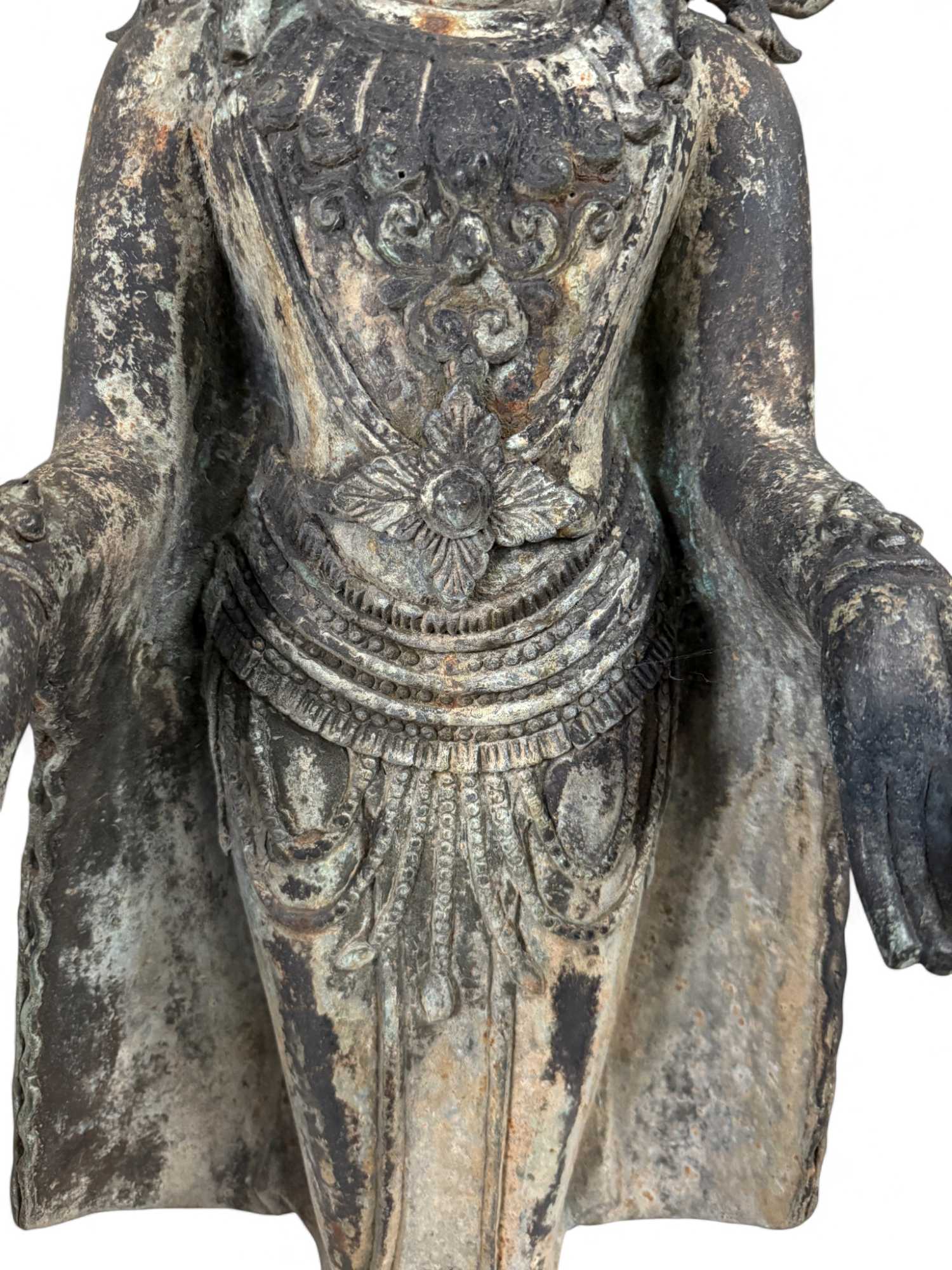 Gekrönter Burma Buddha Bronze Skulptur 103 cm groß Gekrönter Burma Buddha Bronze Skulptur 103 cm groß