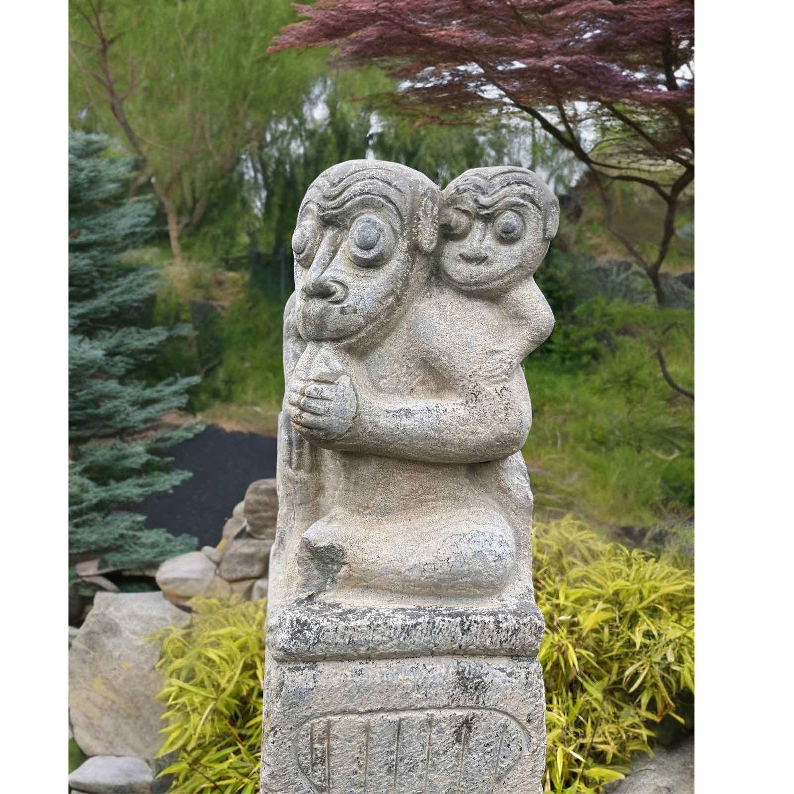 Gartenstele Stein Affe chinesisches Horoskop - 150cm groß