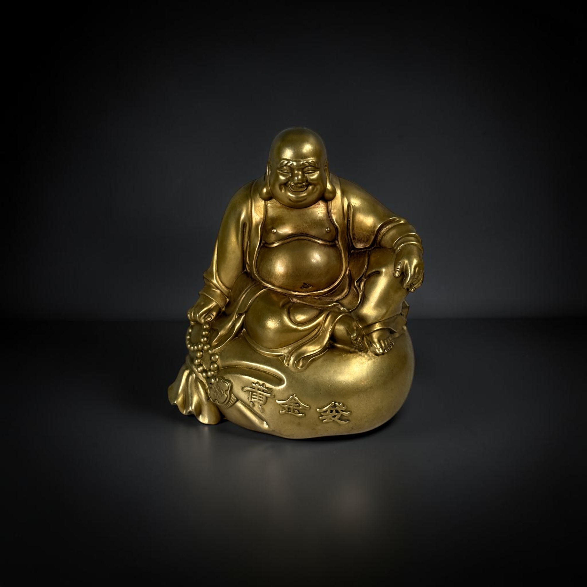 Chinesischer Reichtumsbuddha aus Bronze – Lachender Buddha Budai - Goldsack