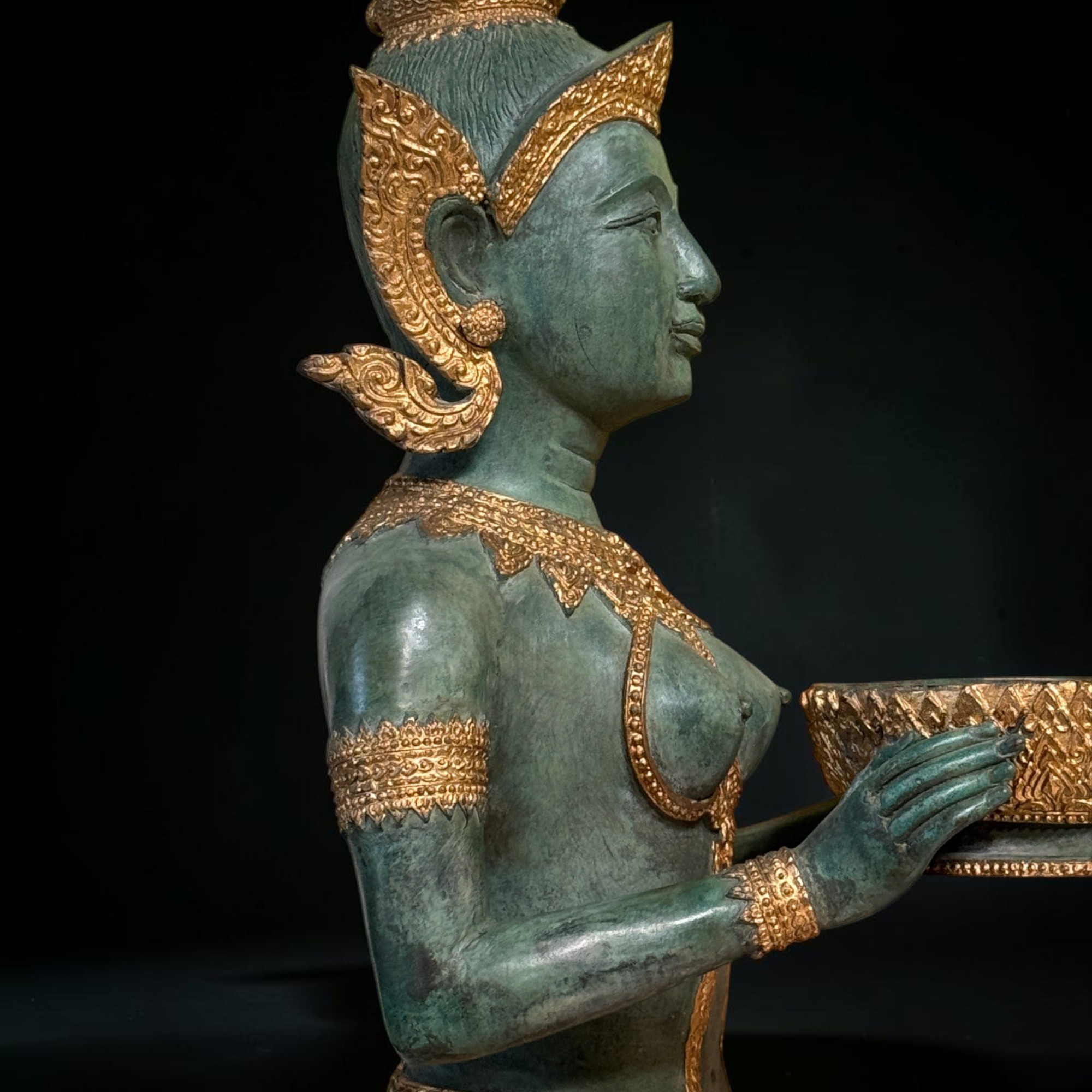 Thailändischer Tempeldiener Statue aus Bronze - 115 cm groß