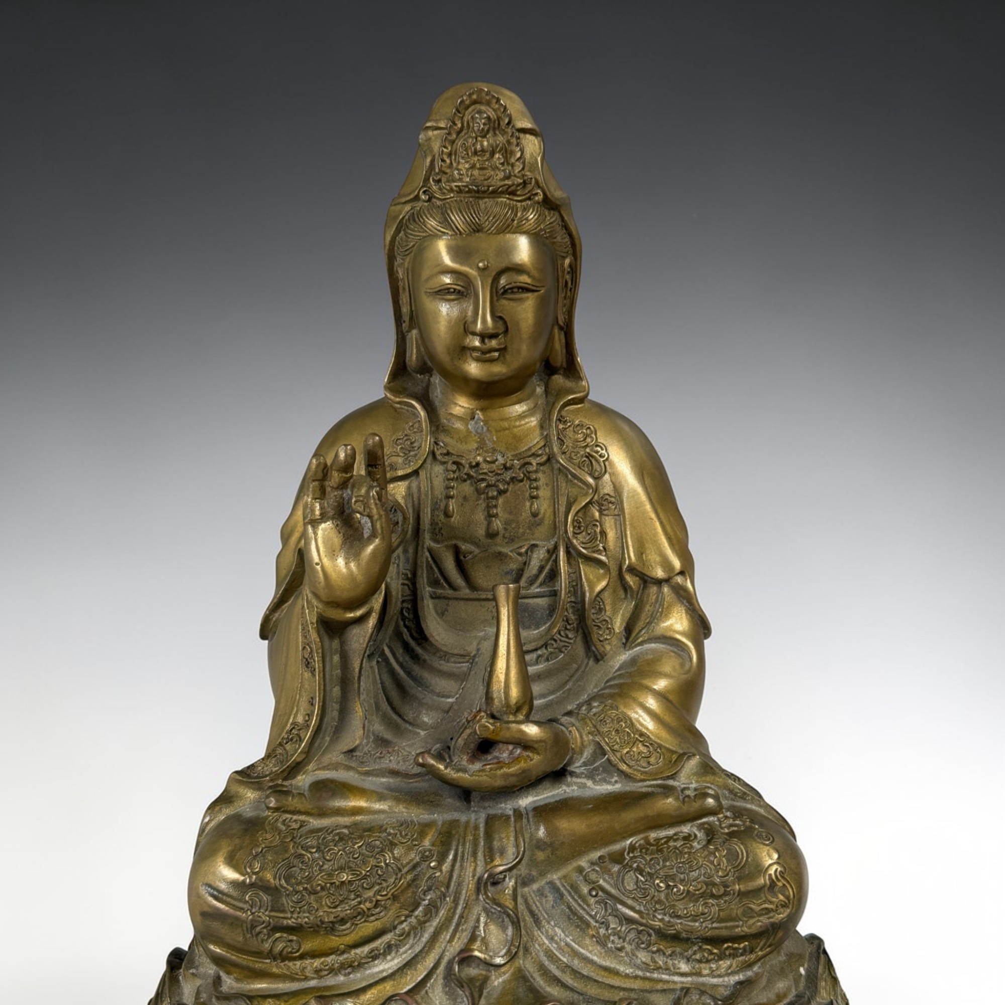 Guan Yin Bronze Figur 29cm China Statue Buch der Weisheit Alte Sammlungsstück