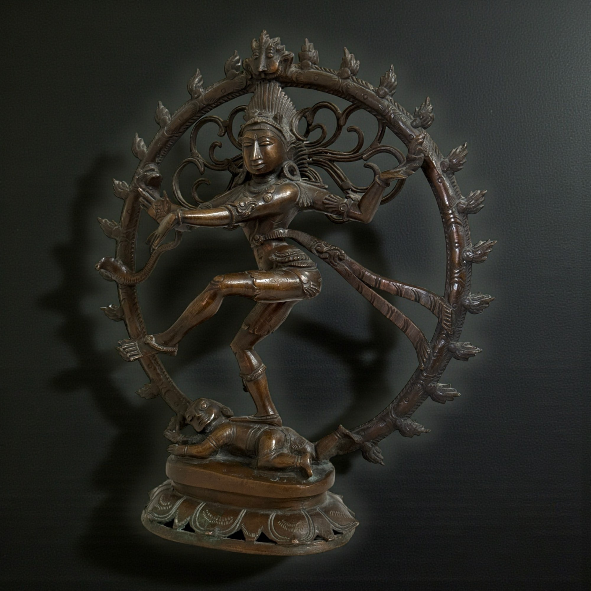Shiva Nataraja Statue aus Bronze, 19. Jh., Sammlerstück aus Sammlungsauflösung