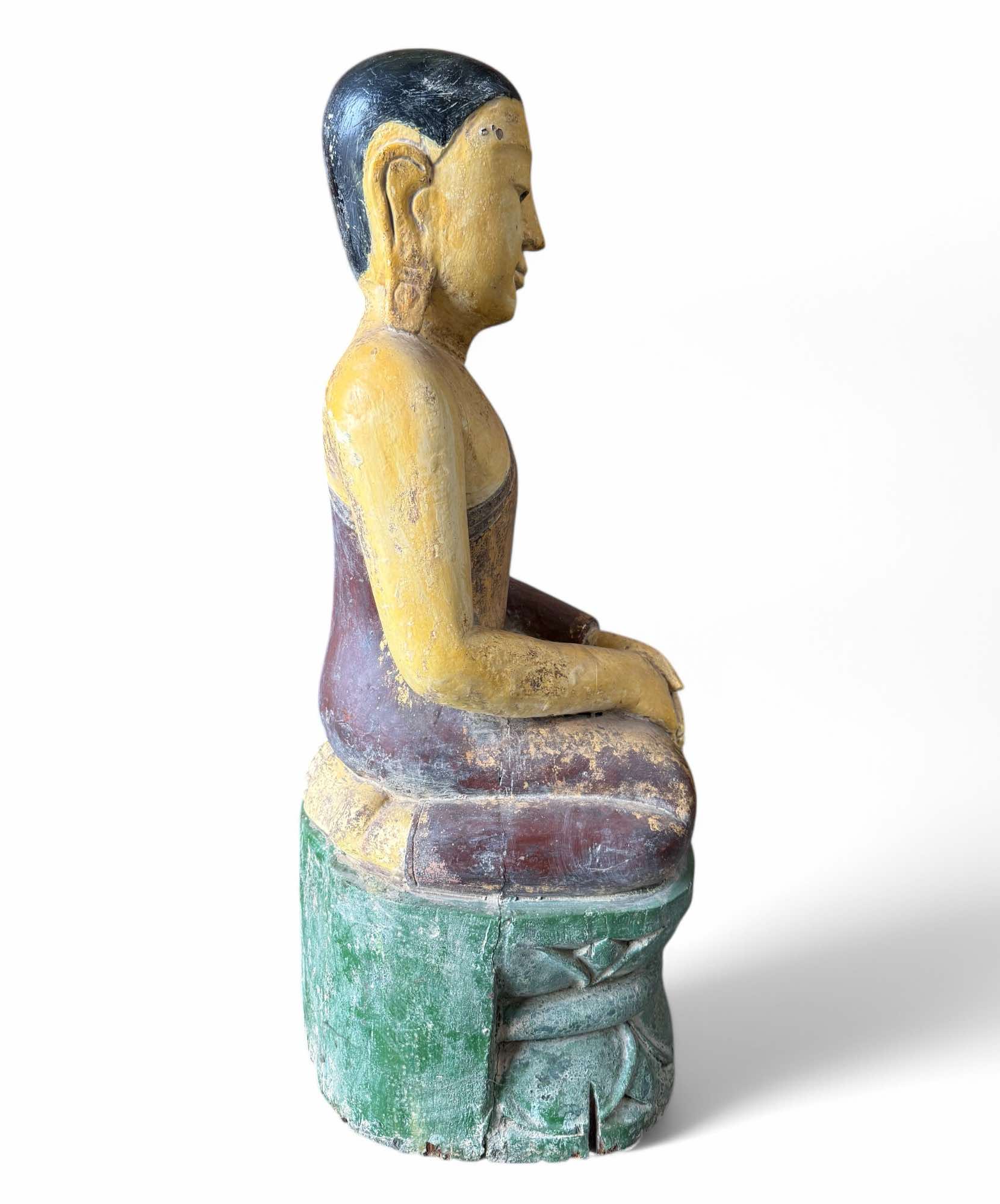 Sariputta-Mönch-Skulptur aus Holz, Burma 90 cm groß Sariputta-Mönch-Skulptur aus Holz, Burma 90 cm groß