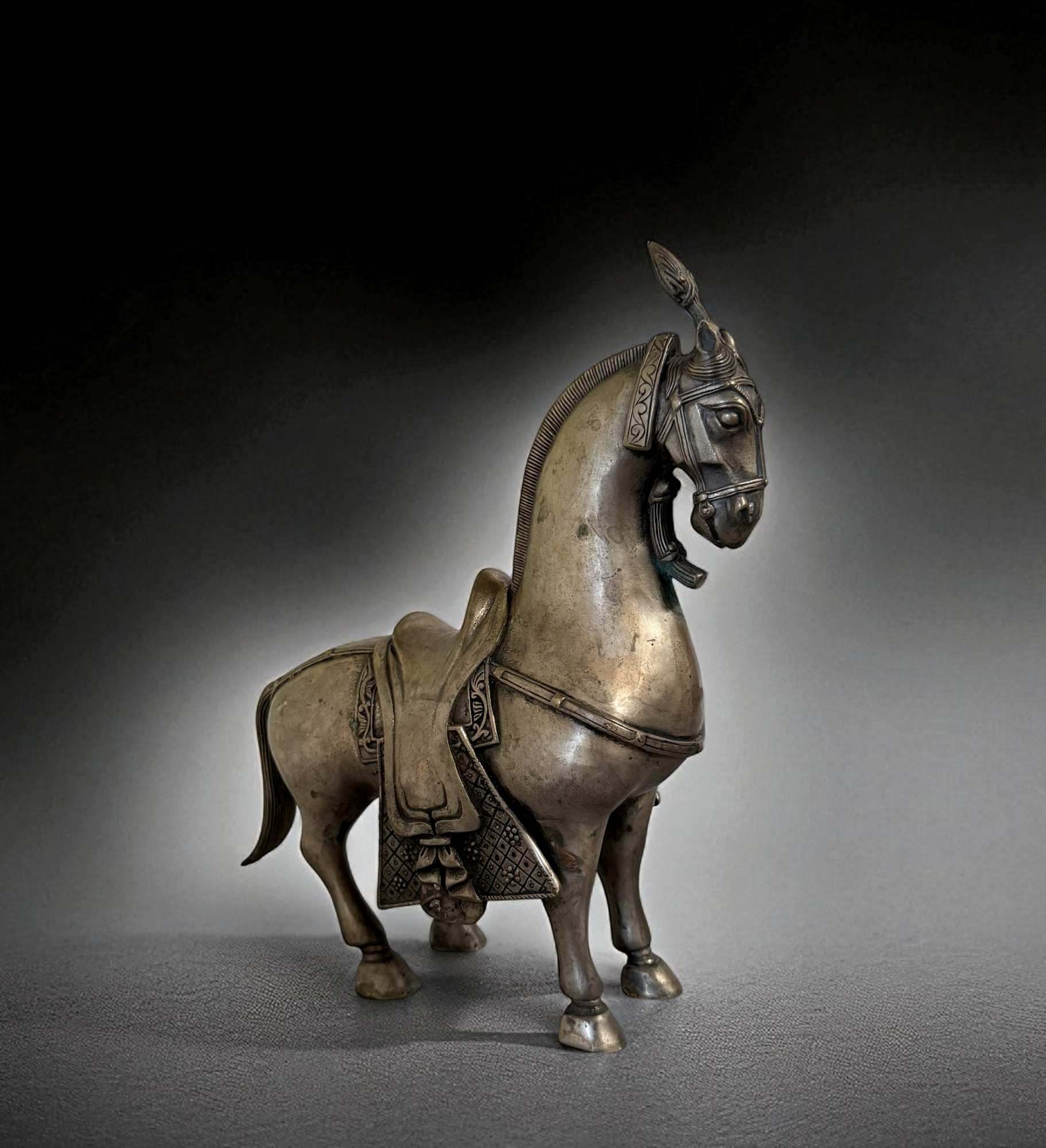 Chinesisches Tang Pferd – Bronze Replikat mit Grünspan & Patina, 25 cm