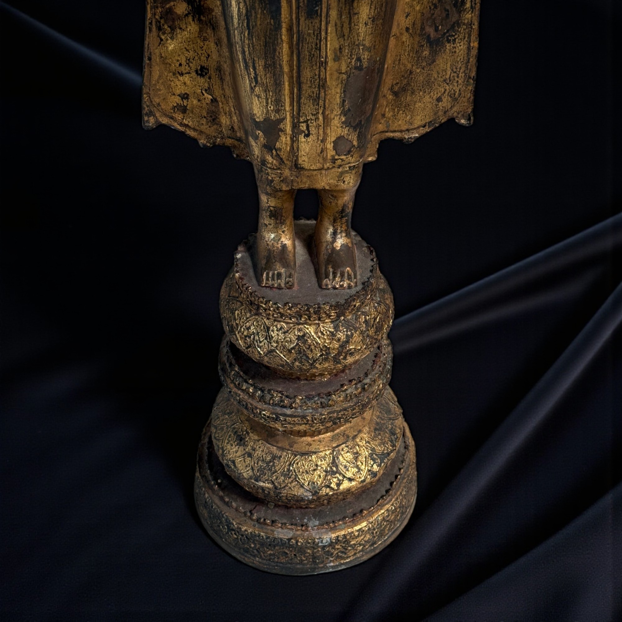 Thailändischer Wochentag Buddha Freitag Bronze Statue 105 cm groß