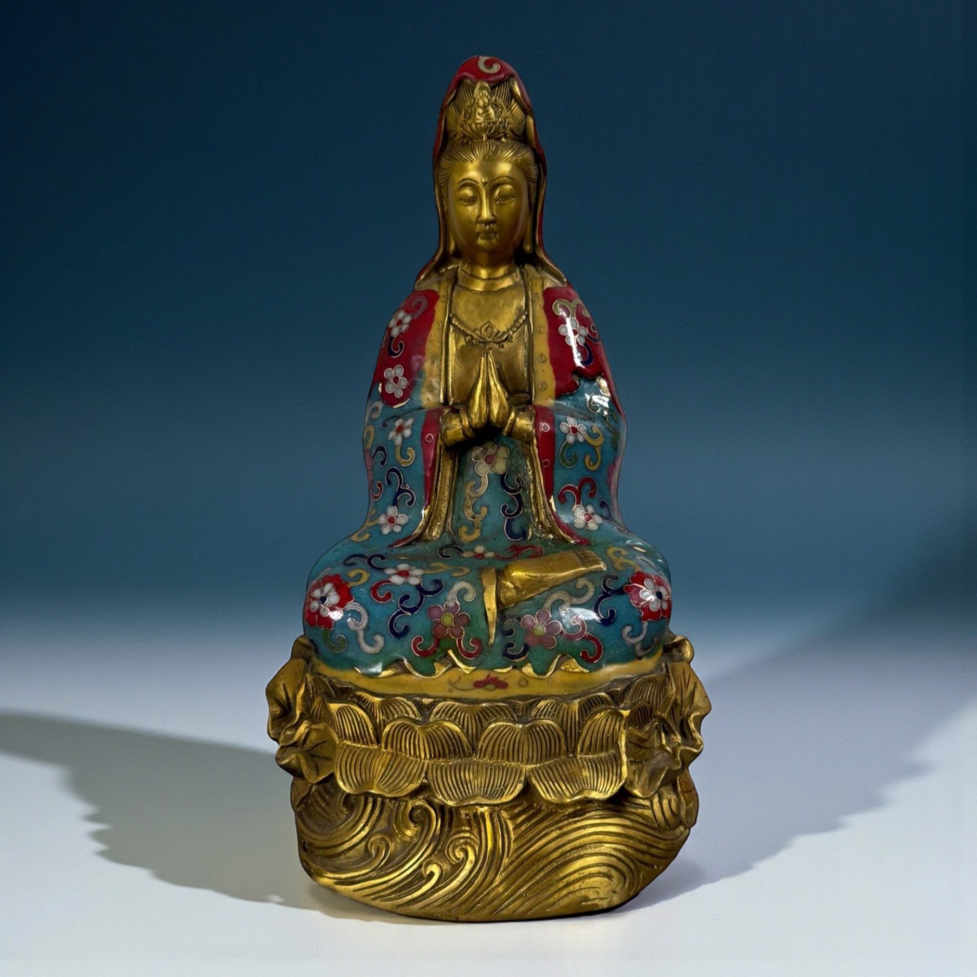 Guanyin Bodhisattva Figur China – Bronze Cloisonné Kunst
