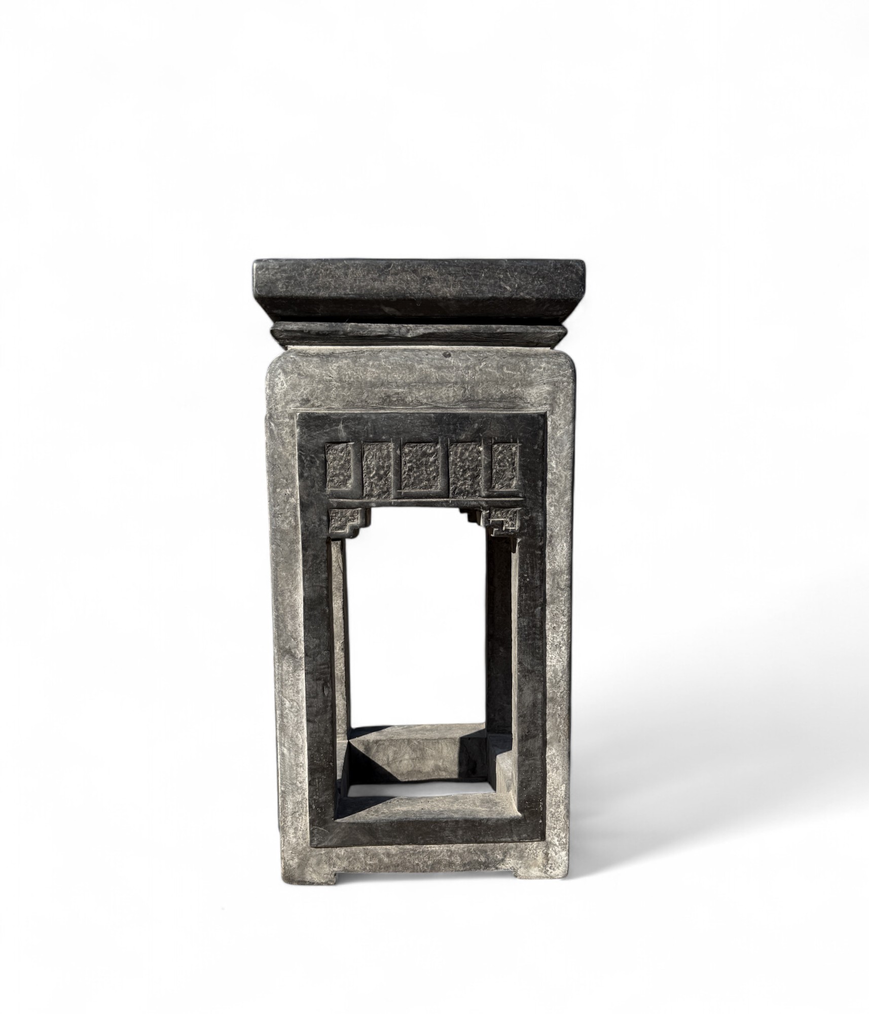 Asiatischer Gartenhocker aus Bluestone 50 cm groß
