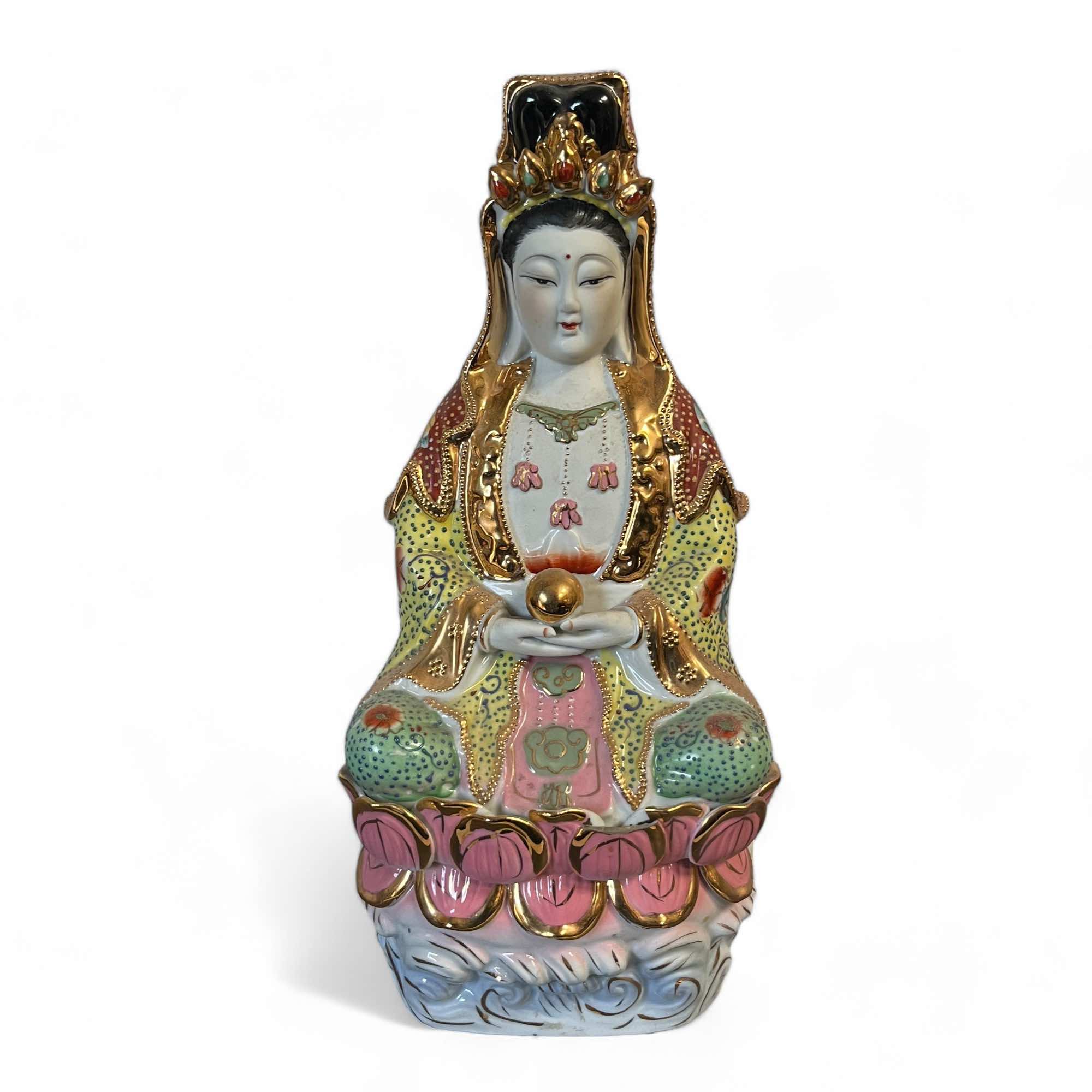 Buddha Figur Kwan-Yin aus Porzellan 40cm groß Buddha Figur Kwan-Yin aus Porzellan 40cm groß