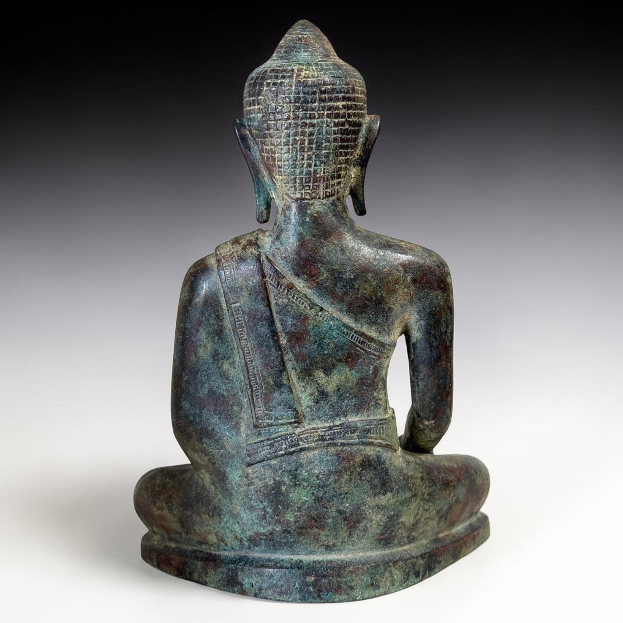Alte Bronze Buddha Figur aus Nordthailand – Siddharta Gautama Skulptur