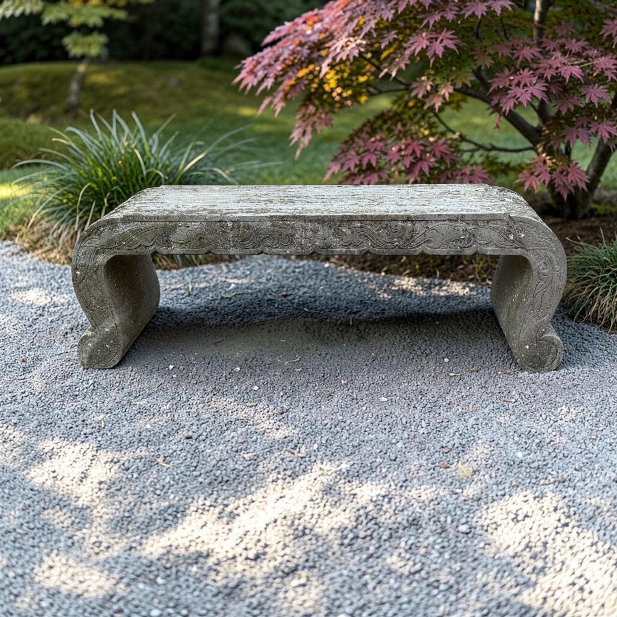 Bluestone Opiumbank mit Phönix-Relief – Alte Naturstein Gartenbank 120 cm