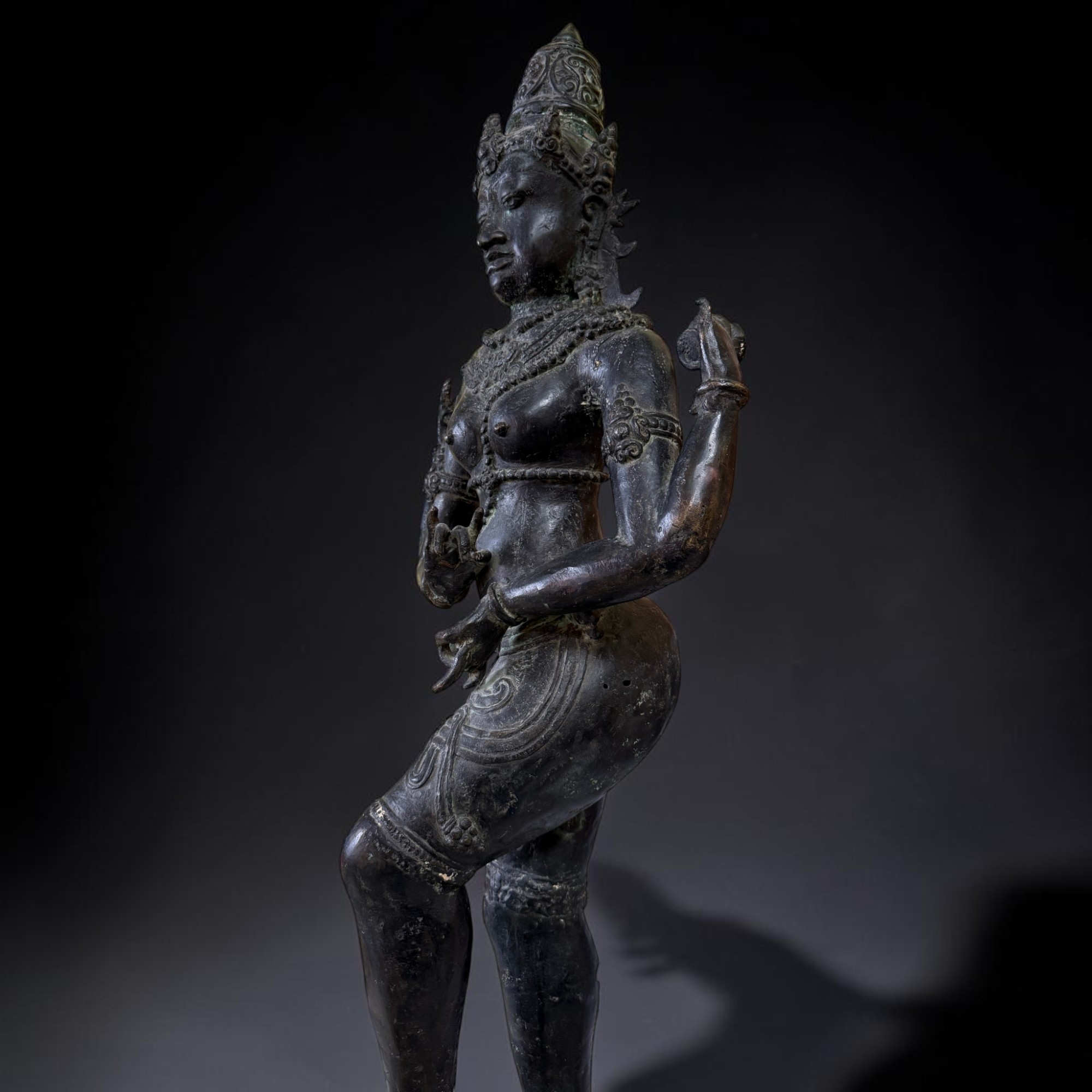 Indische Bronze Statue Devi Shakti im Chola Stil - 106 cm groß