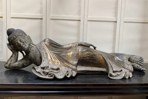 Die liegende Buddha Statue und ihre Bedeutung