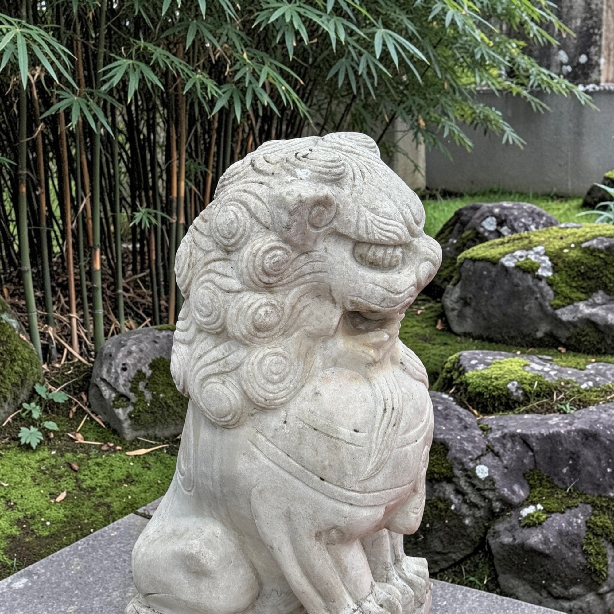 Fu-Hunde 150cm: Paar alte chinesische Wächterlöwen aus Stein für den Asia Garten